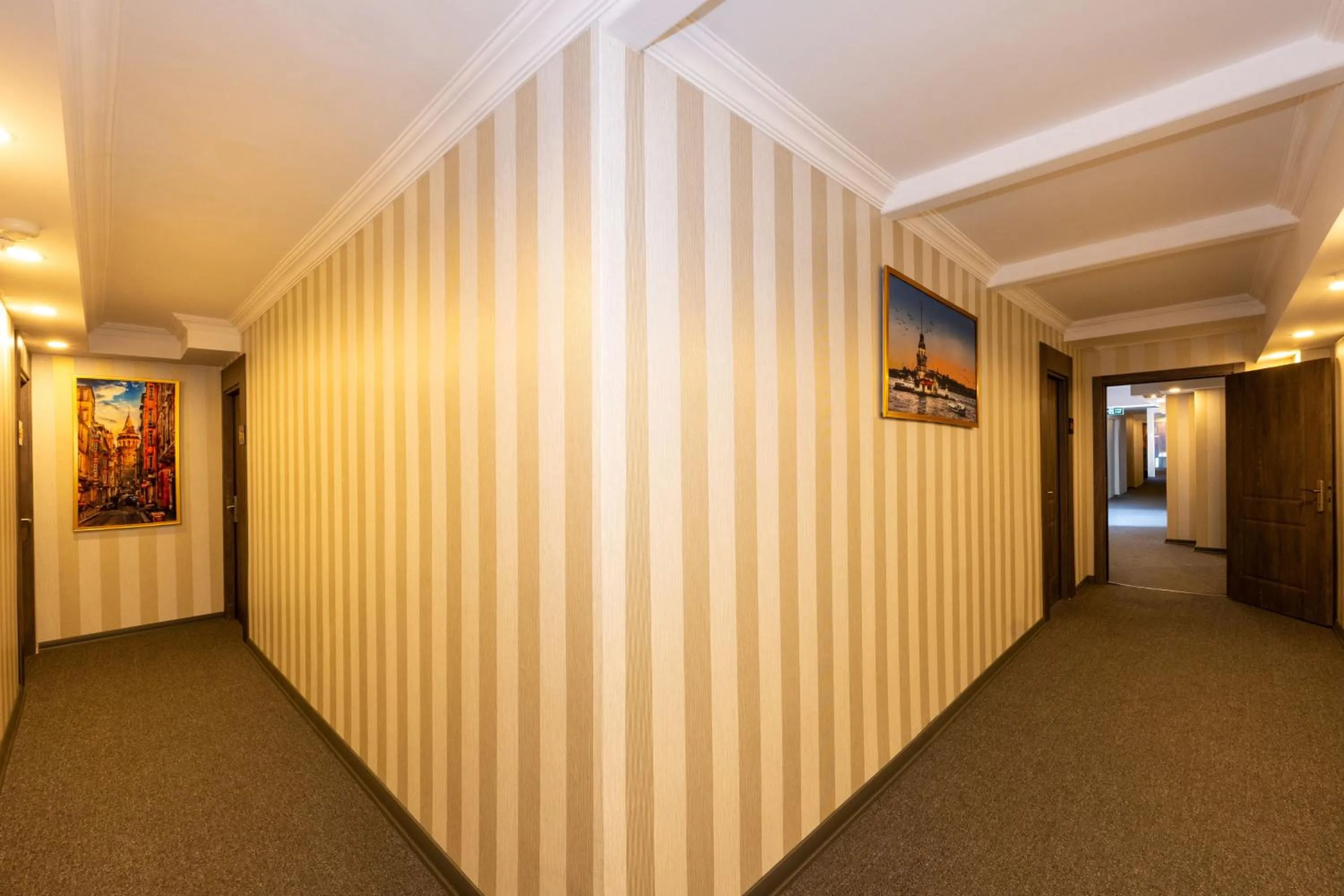 Decorative detail in Mays Otel