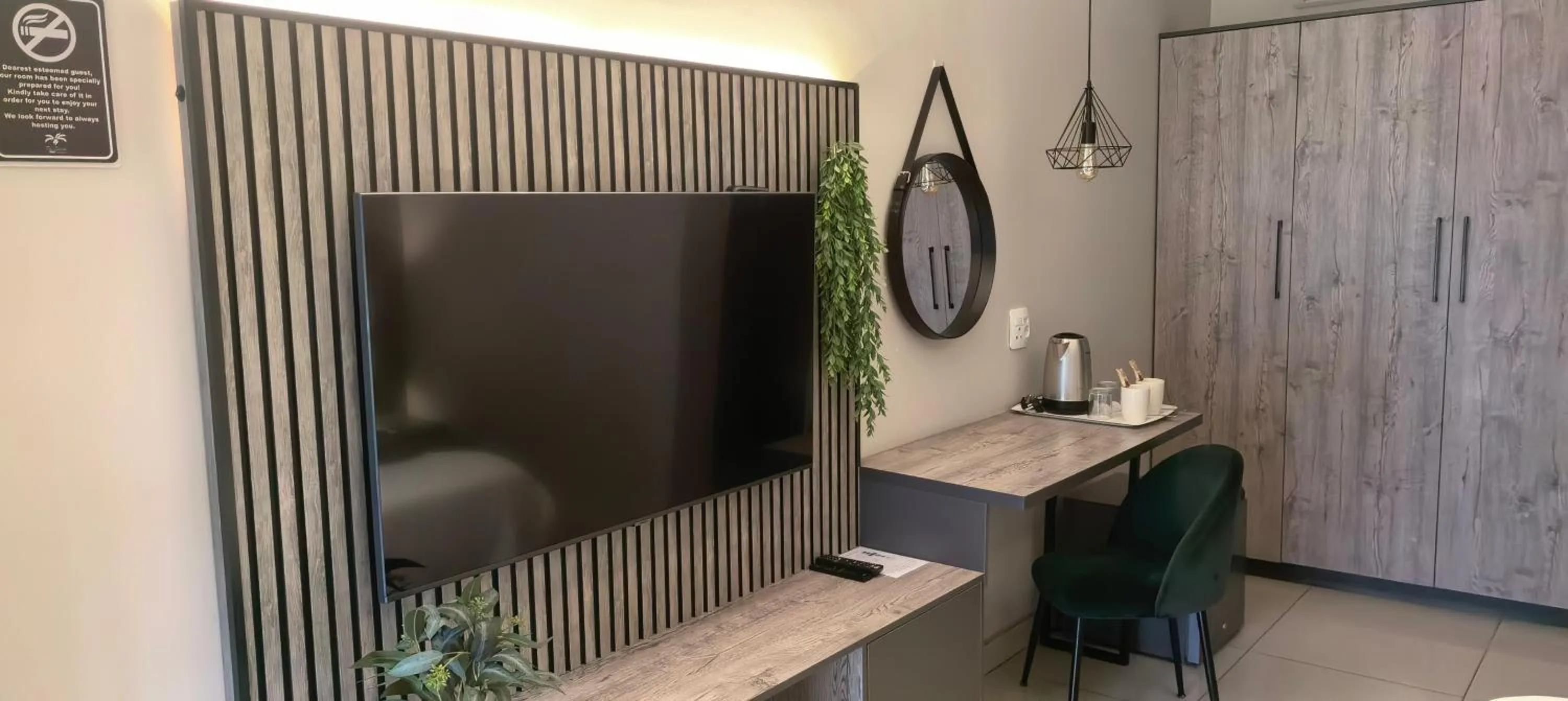 TV and multimedia in The Cycad Lodge & Chalets