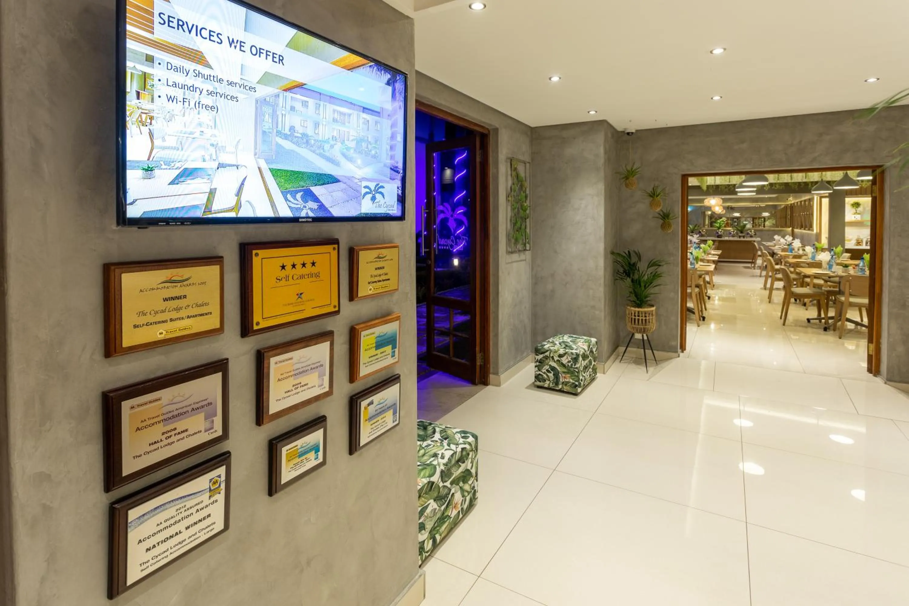 Lobby or reception in The Cycad Lodge & Chalets