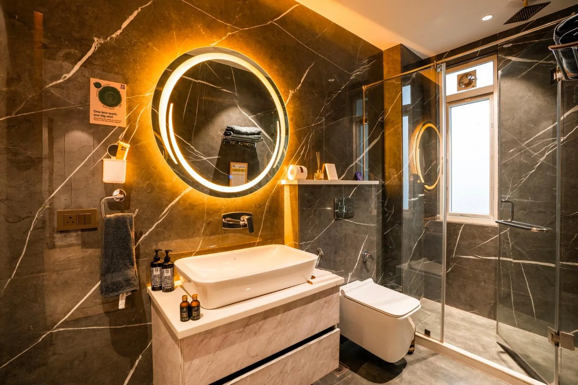 Bathroom in LiveAway Gurugram, Golf Course Road by PACK