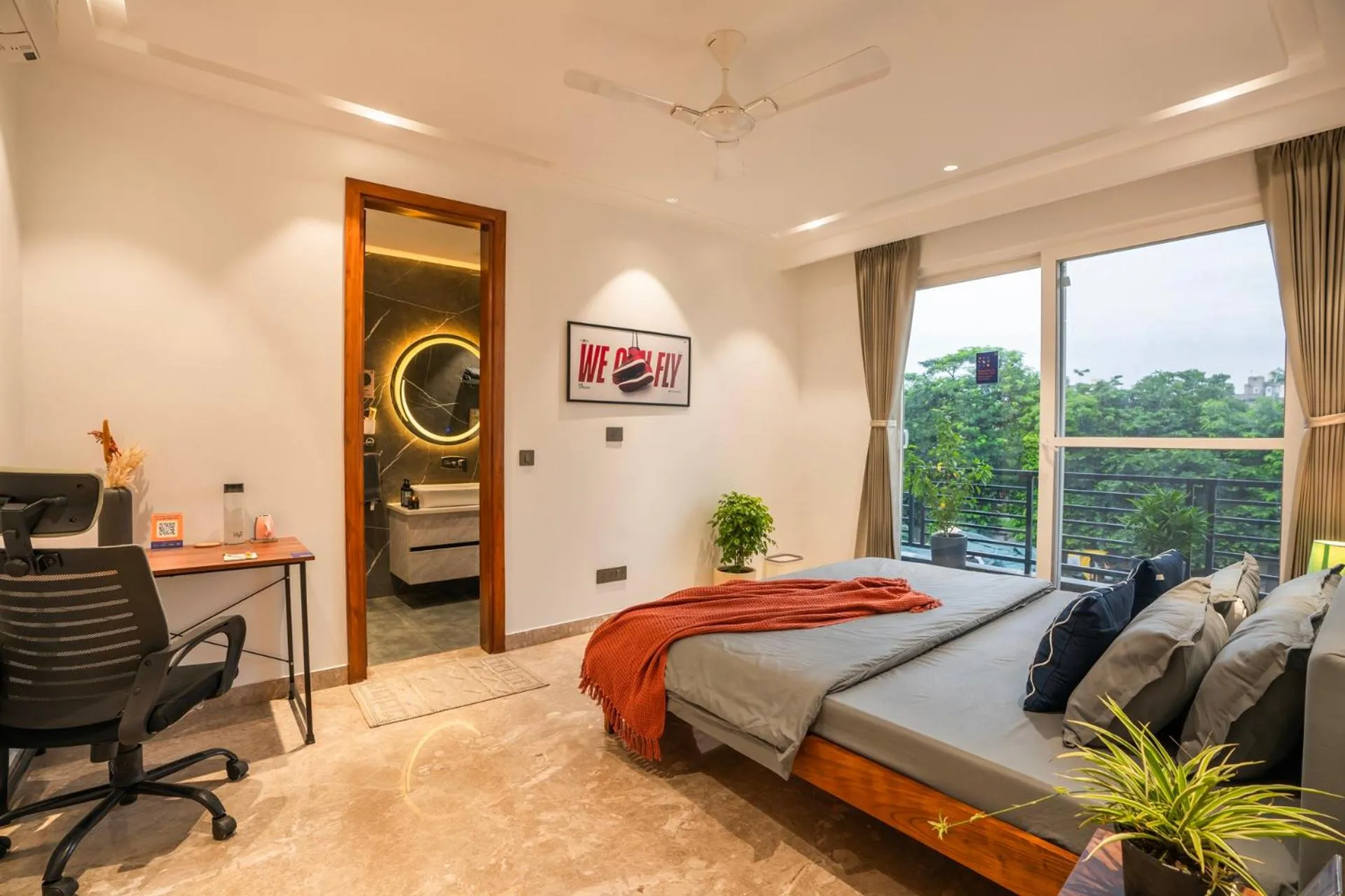 Photo of the whole room, Bed in LiveAway Gurugram, Golf Course Road by PACK