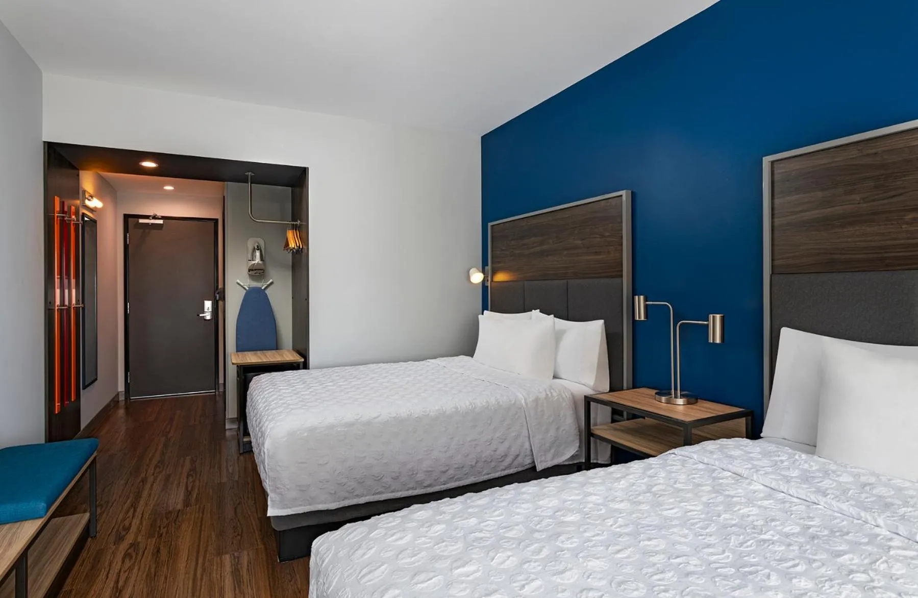 Bed in Tru By Hilton Irving Dfw South