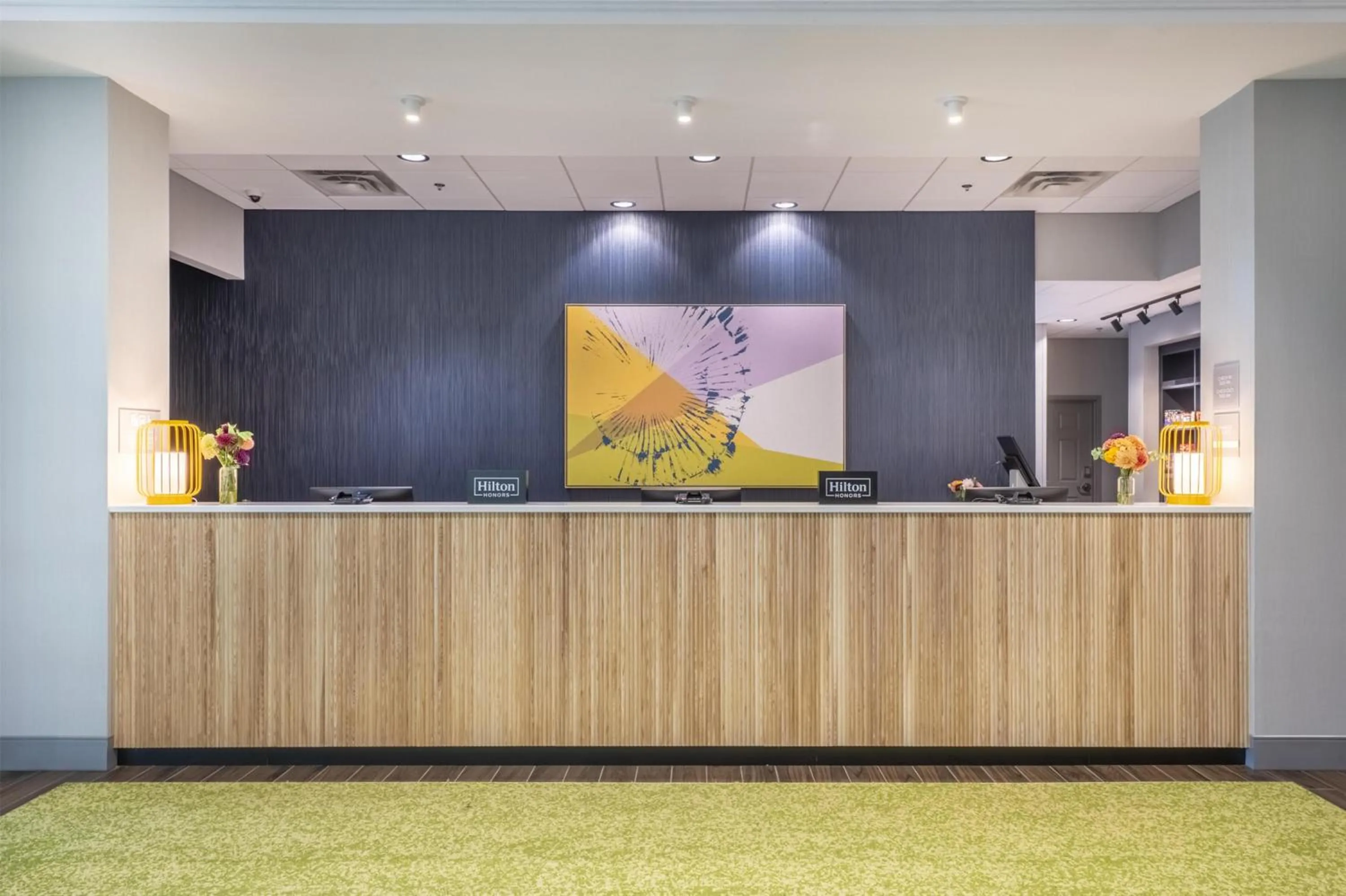 Lobby or reception in Spark By Hilton Madison Central