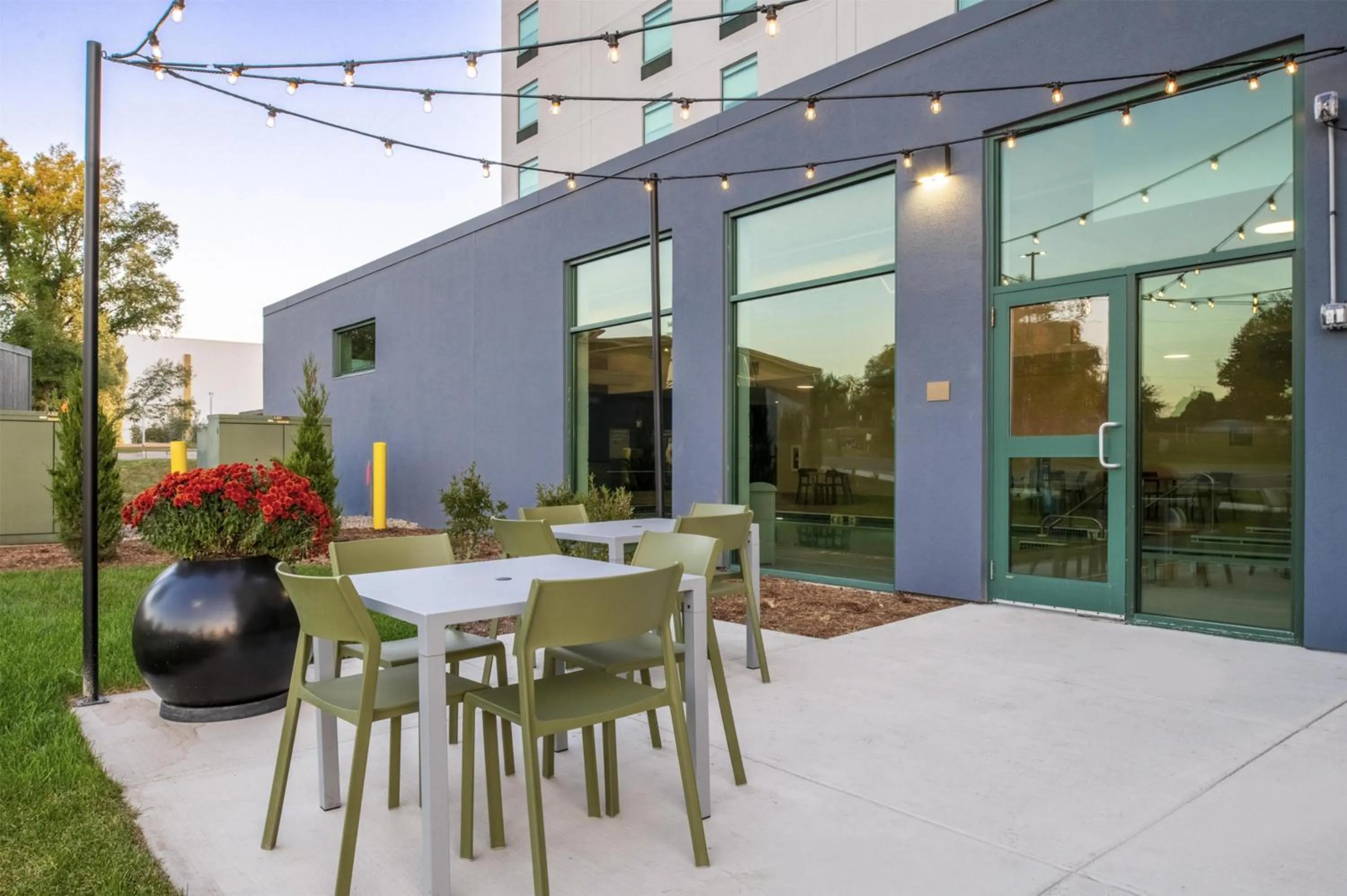 Patio in Spark By Hilton Madison Central