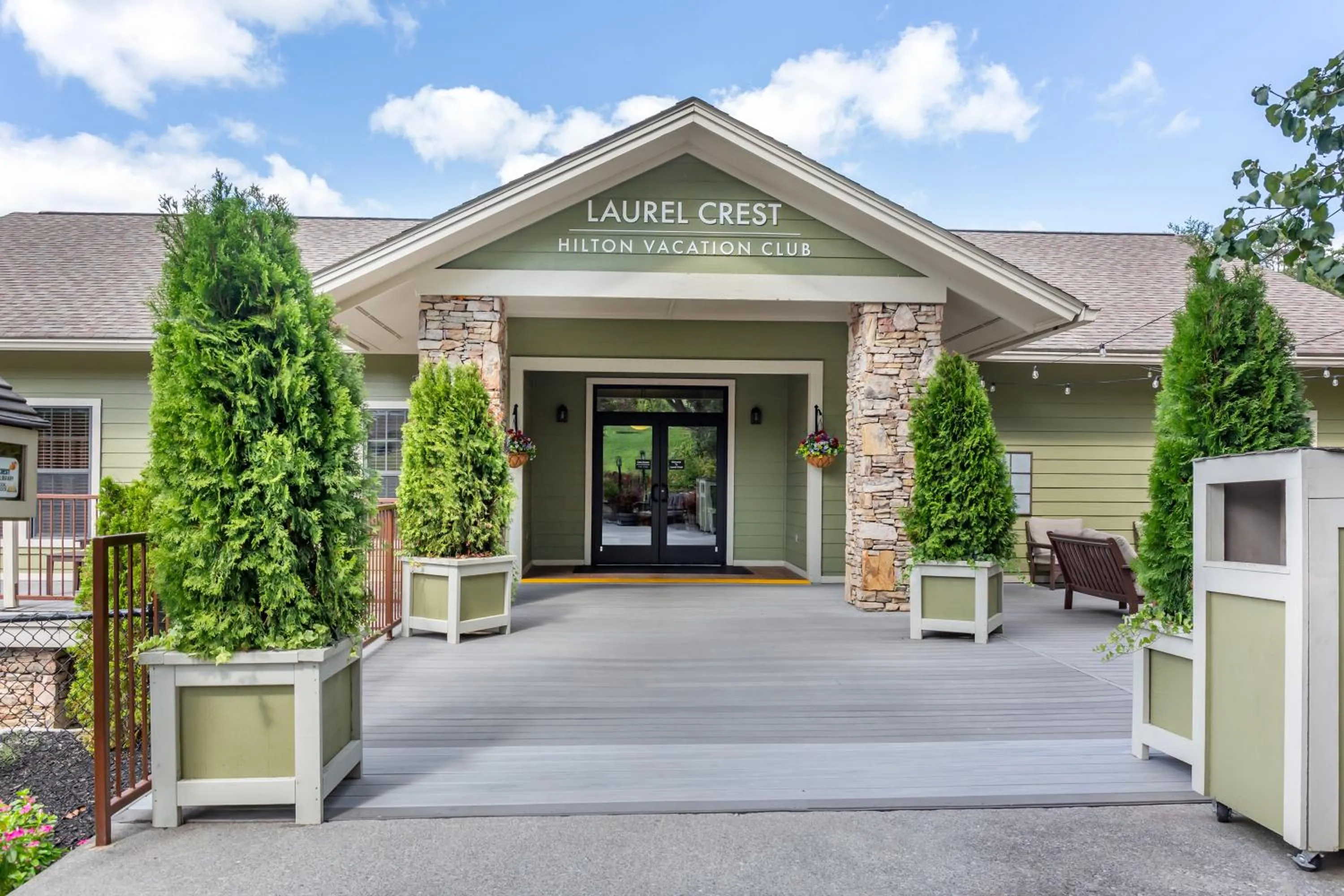 Property building in Hilton Vacation Club Laurel Crest Pigeon Forge