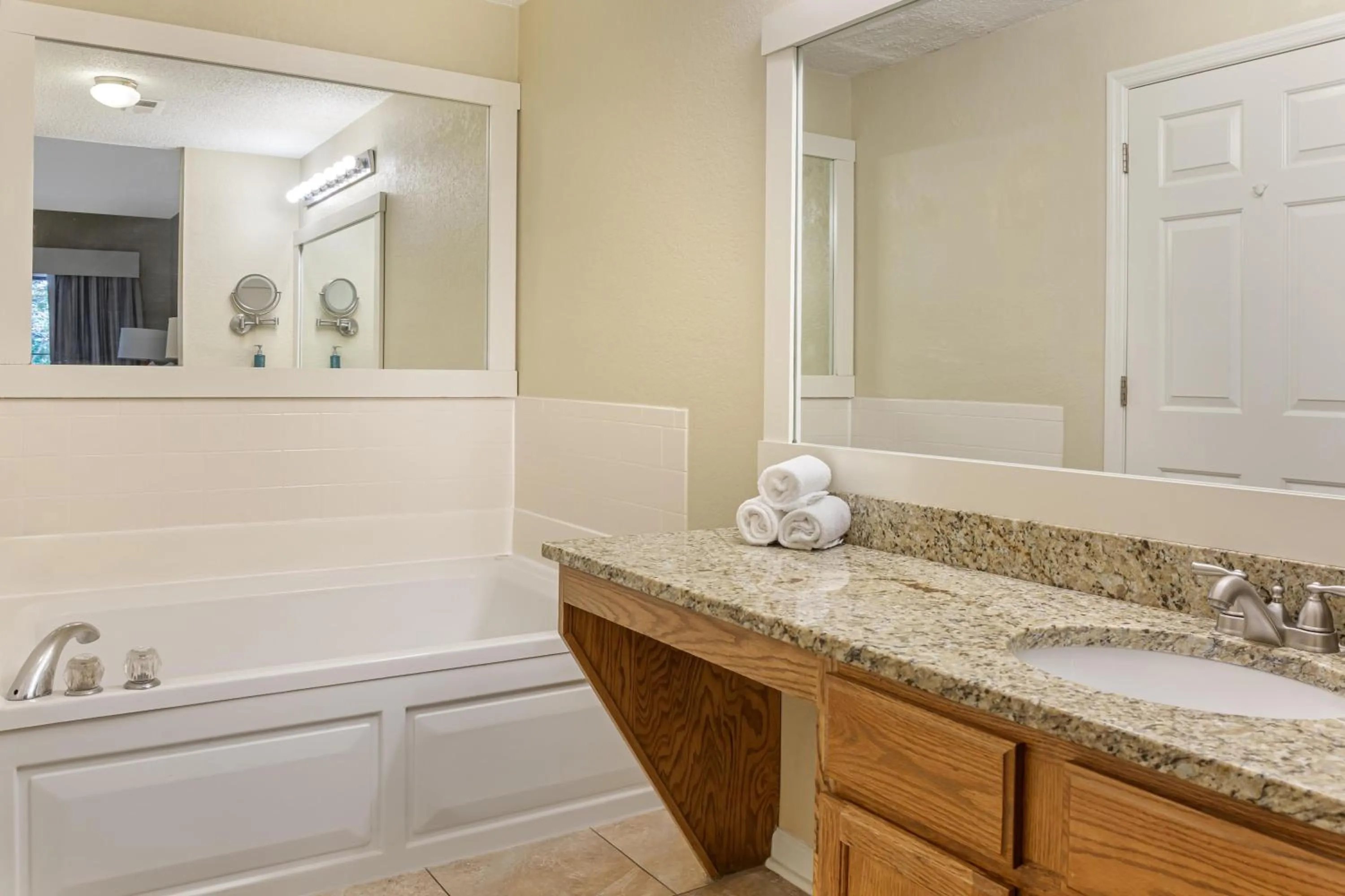 Bathroom in Hilton Vacation Club Laurel Crest Pigeon Forge