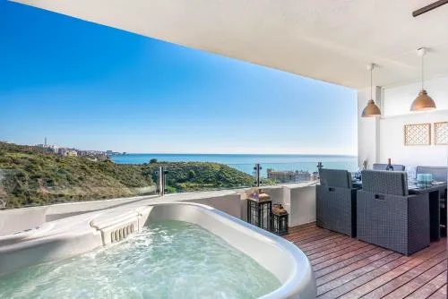 Carvajal Luxury Apartments - Free Parking