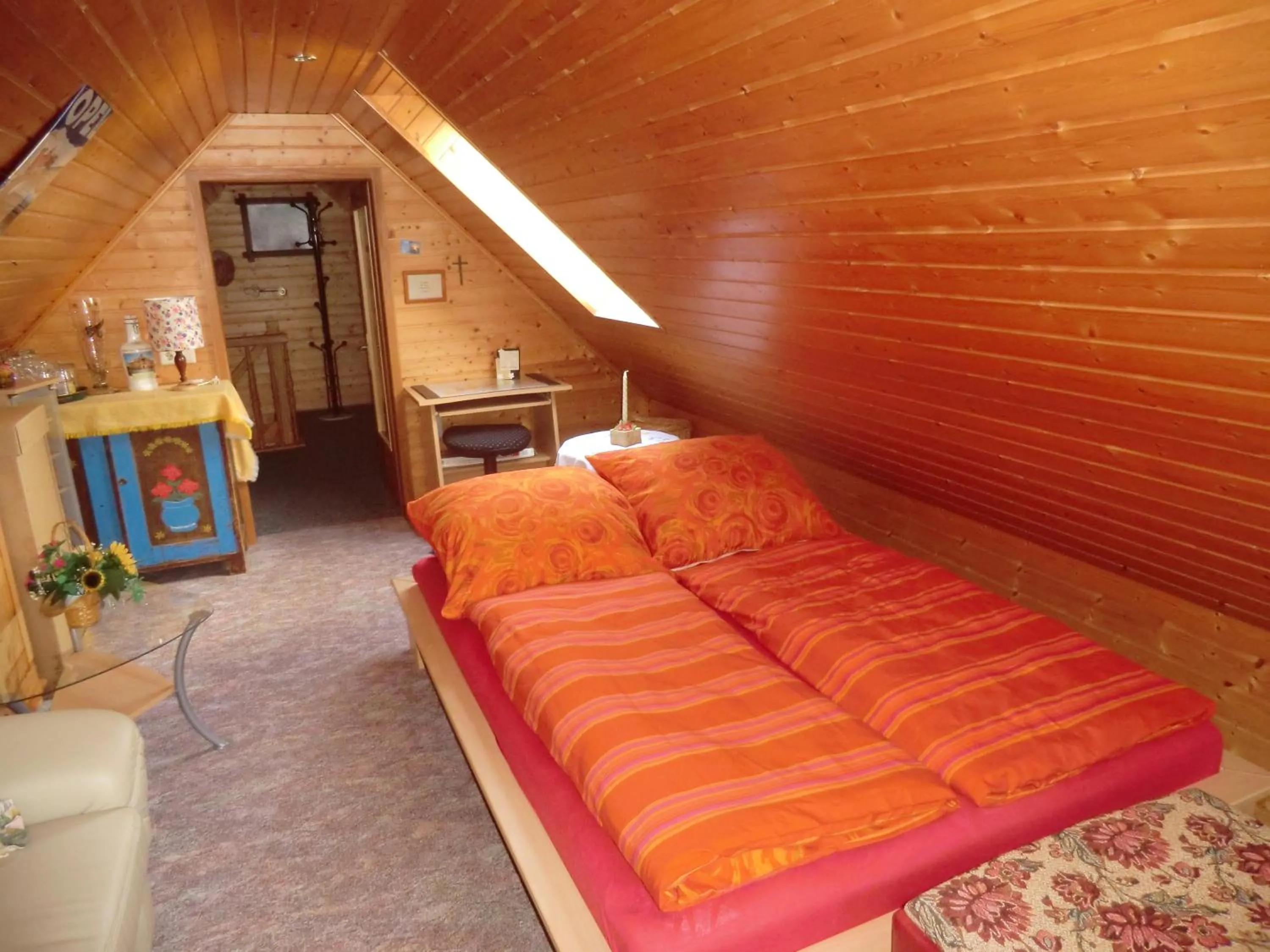 Day, Bed in Ferienwohnung Unger