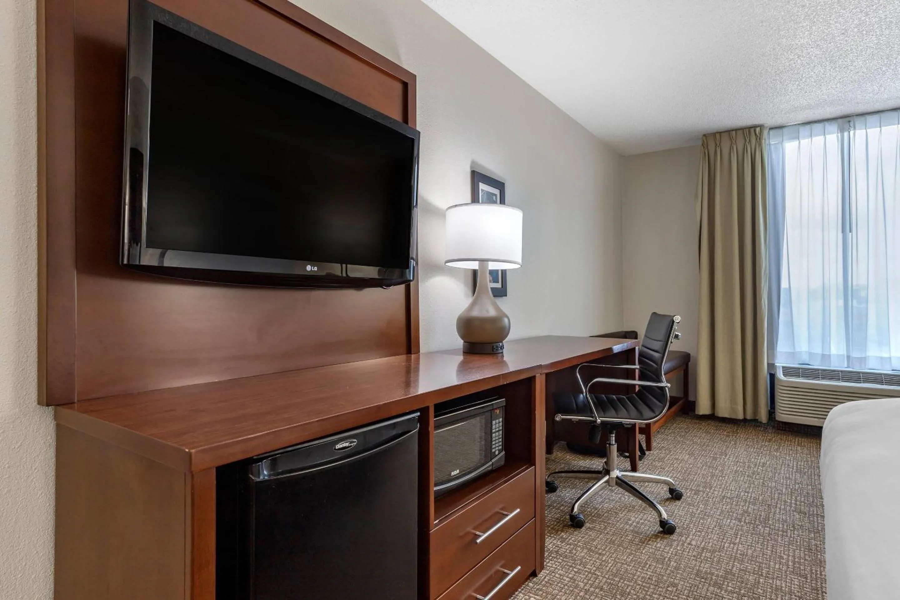 Bedroom in Comfort Inn Shelby