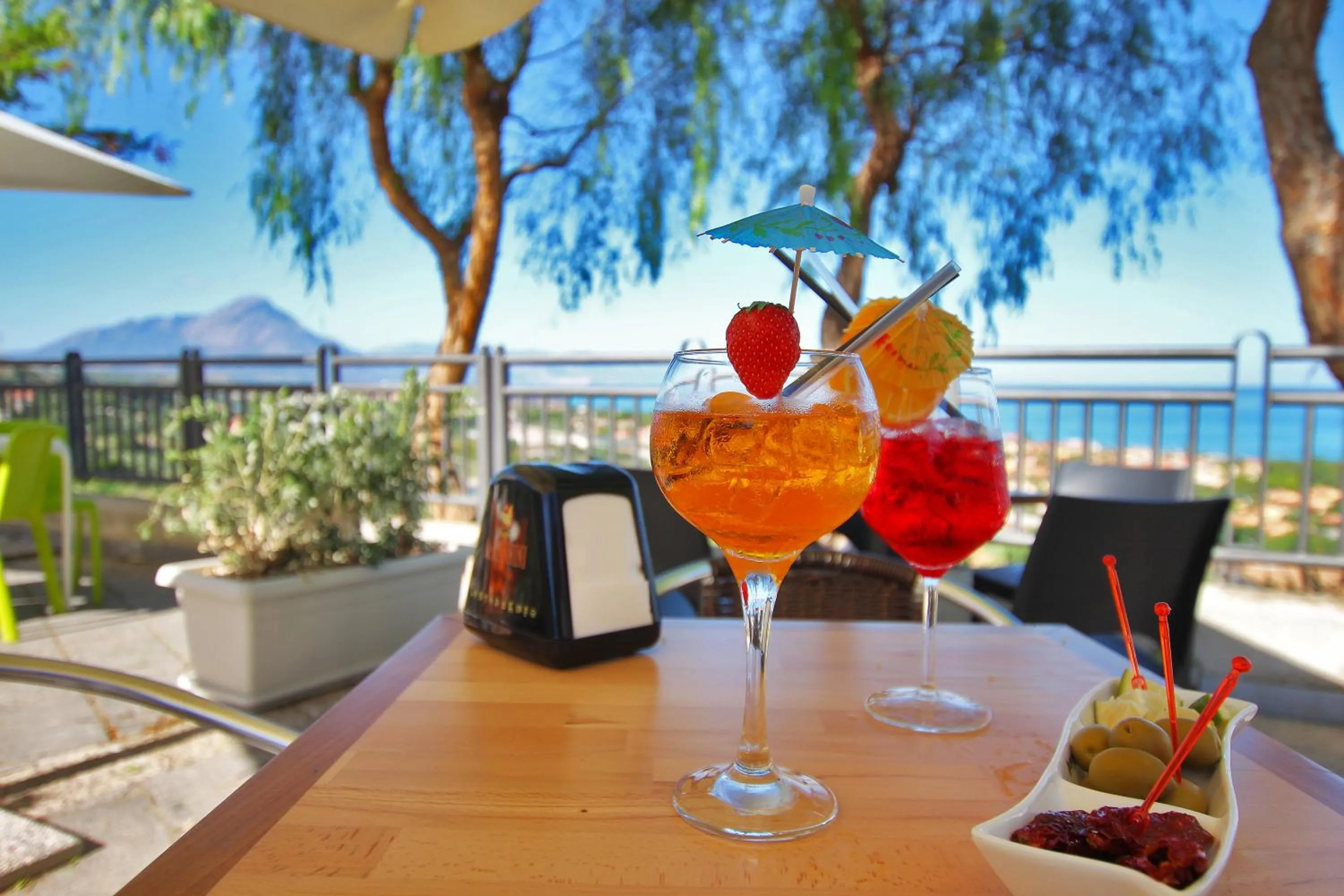 Restaurant/places to eat in Belvedere Rent Rooms