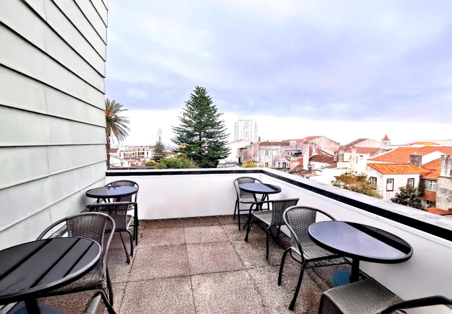 Balcony/Terrace in Room & Go by Lince