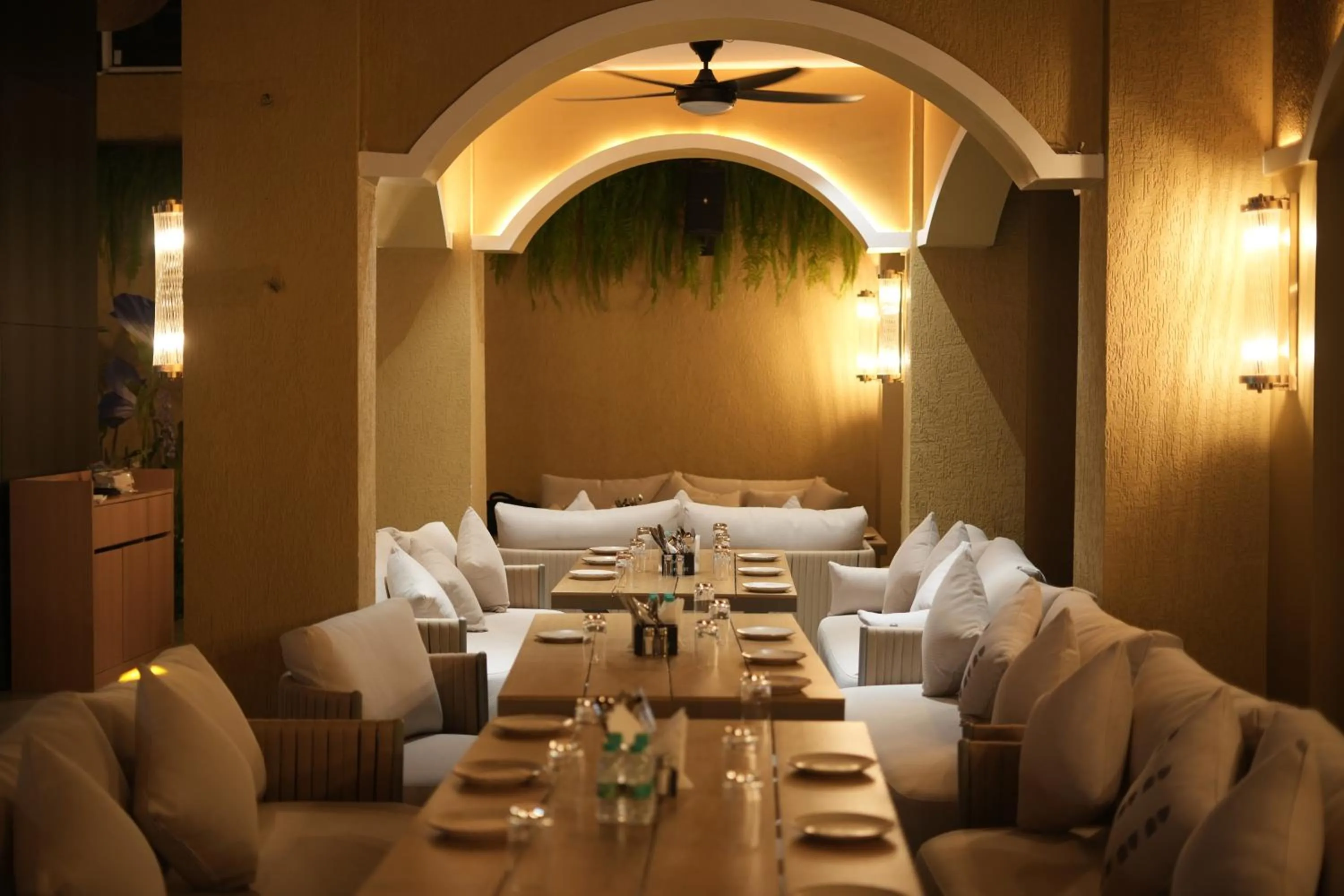 Restaurant/places to eat in Pride Elite Raipur