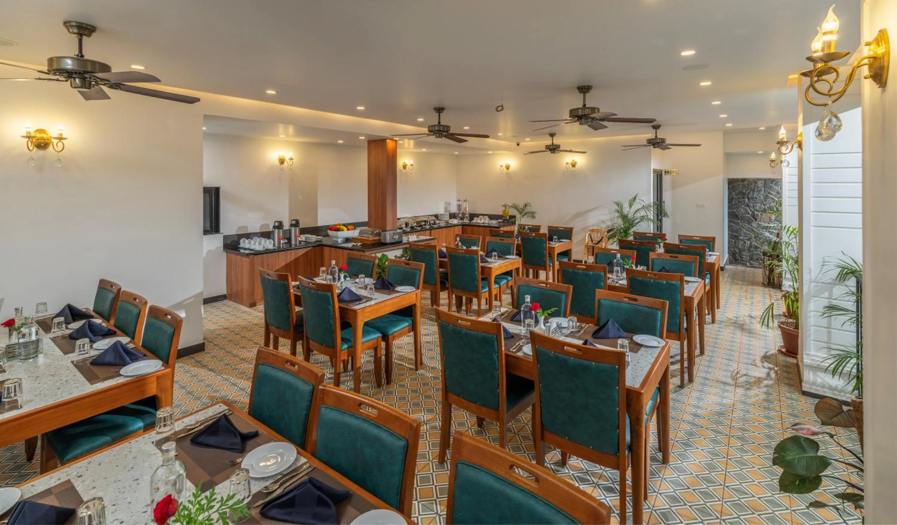 Restaurant/places to eat in The Feel Munnar Resort