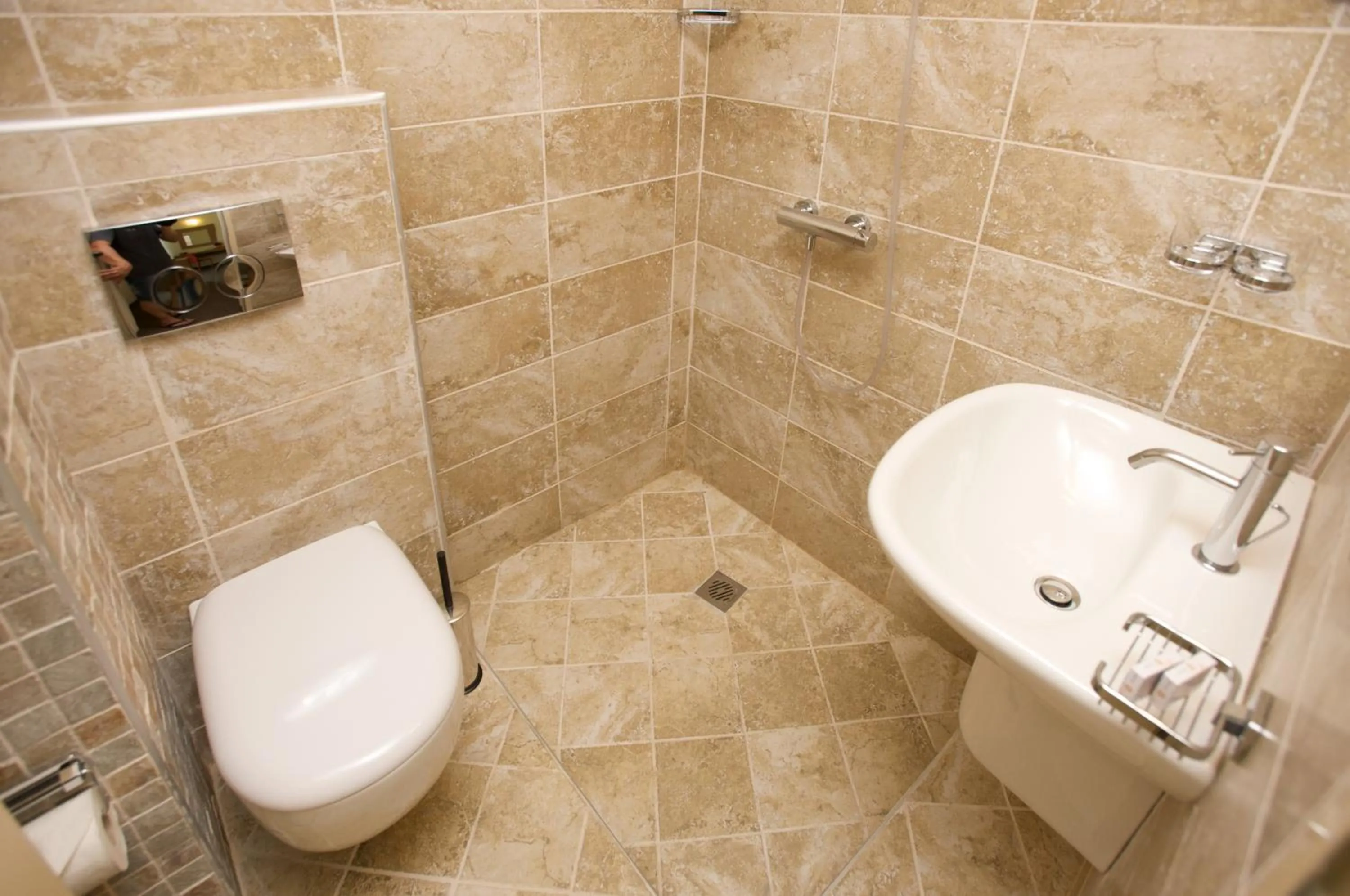 Toilet in Jeravi Club Hotel - All Inclusive