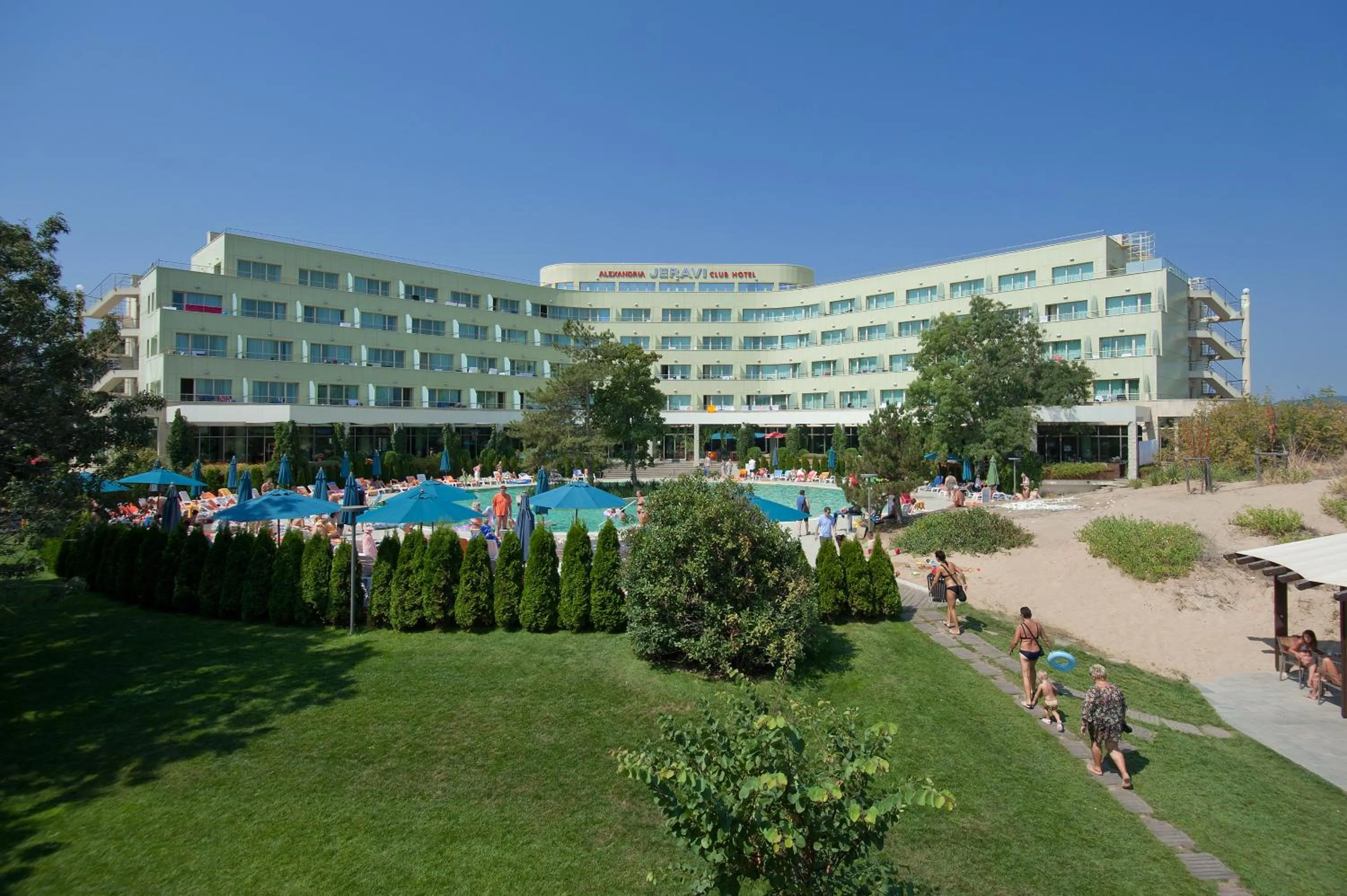 Facade/entrance in Jeravi Club Hotel - All Inclusive