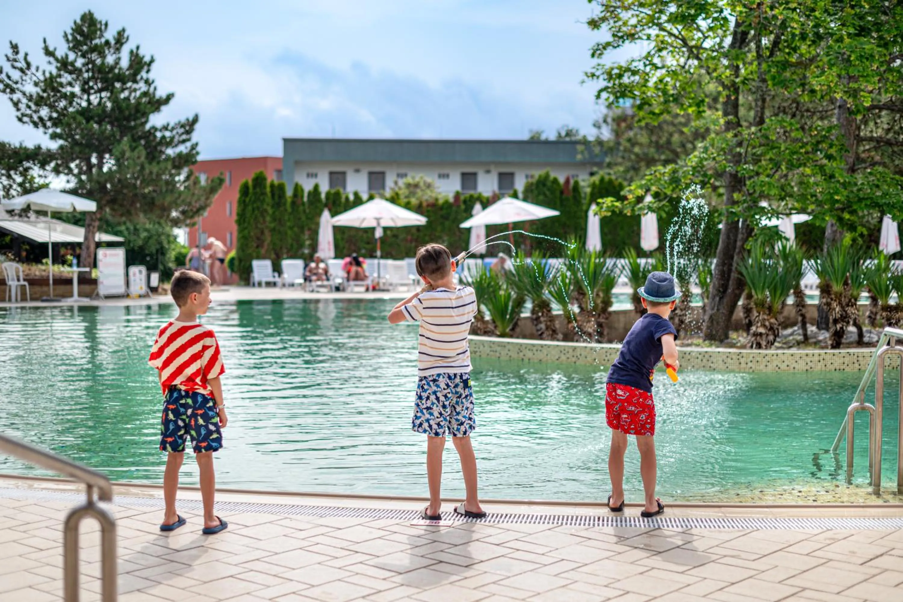 Swimming pool in Jeravi Club Hotel - All Inclusive