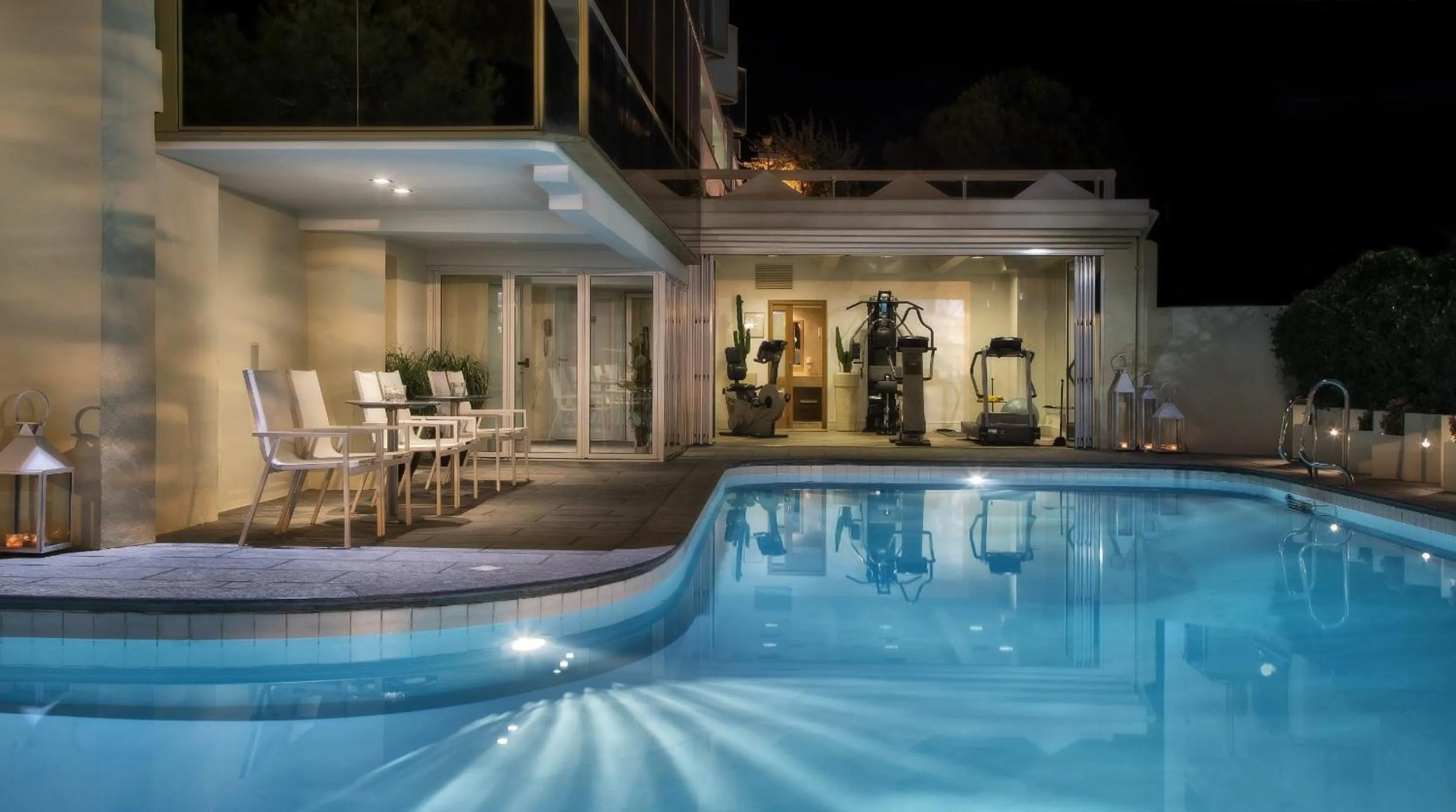 Swimming pool in Hotel Ambasciatori