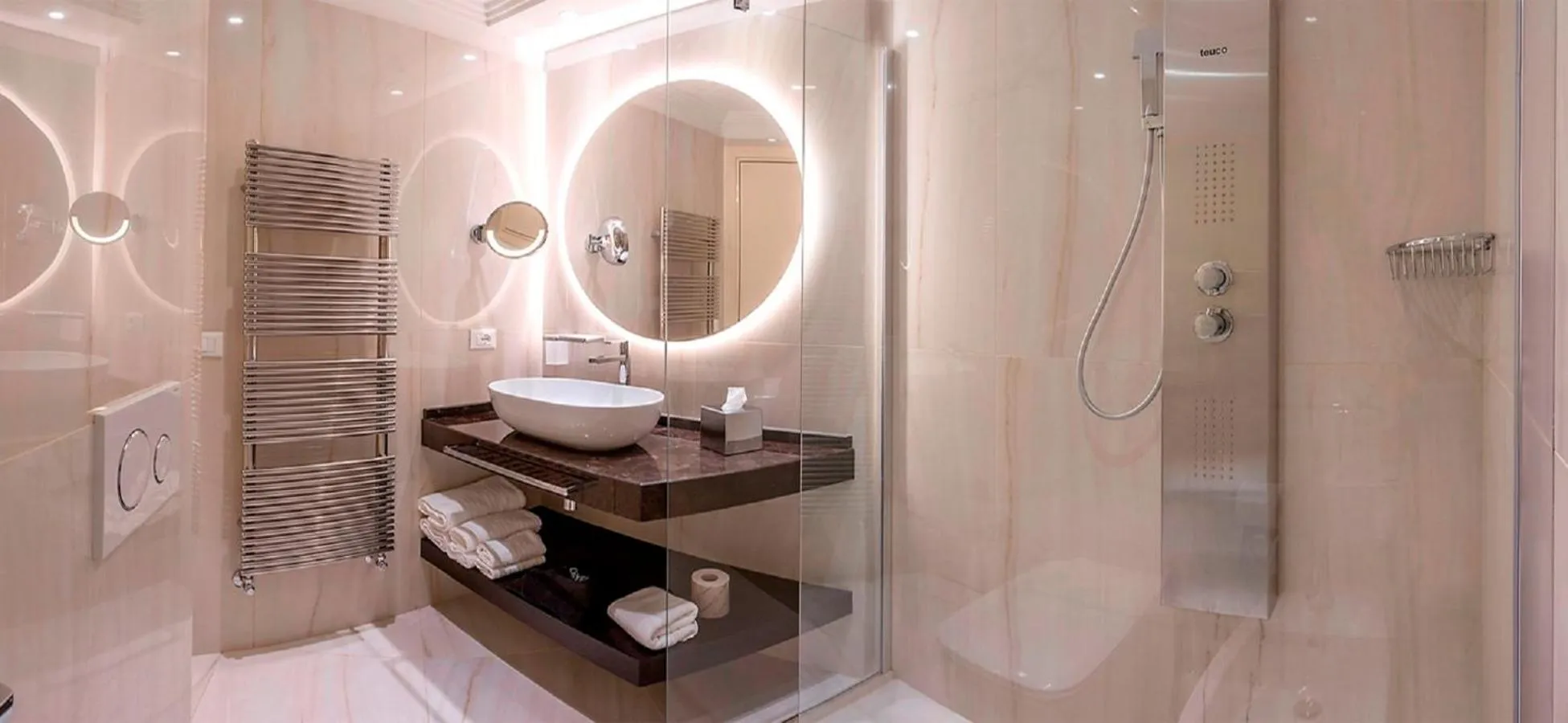 Shower in Hotel Ambasciatori