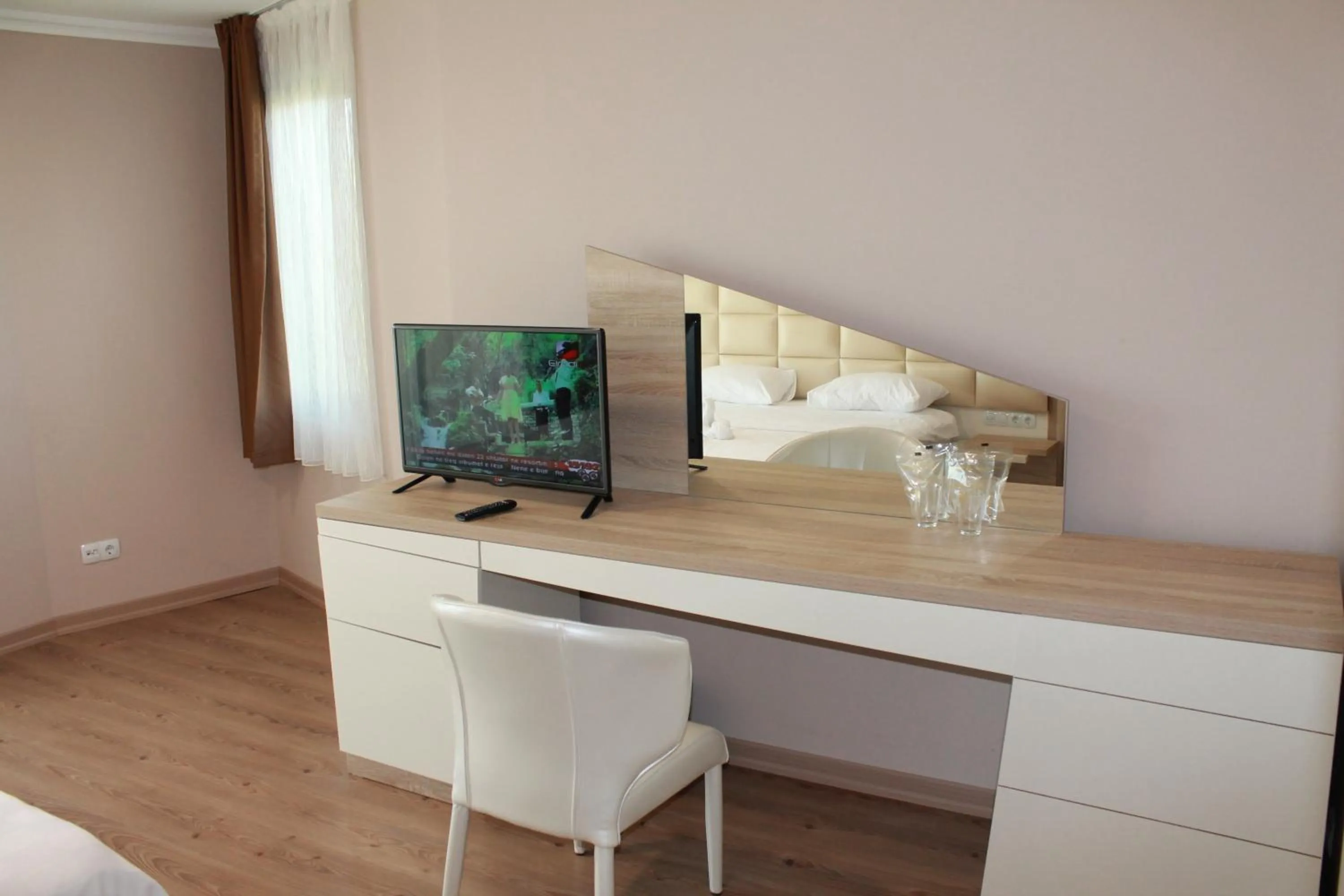 TV and multimedia in Mirage Hotel - Struga