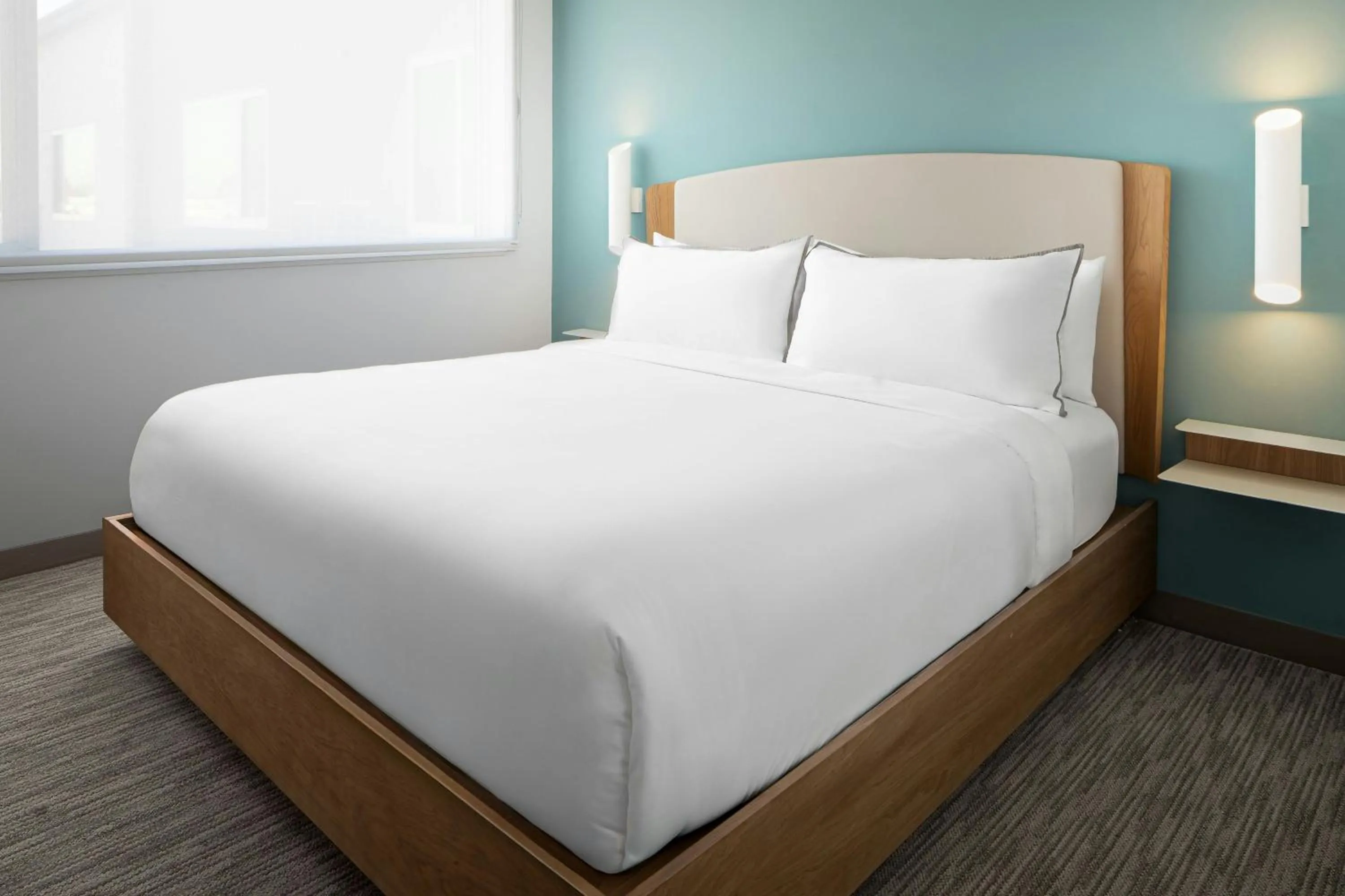 Photo of the whole room, Bed in Element Opelika Auburn