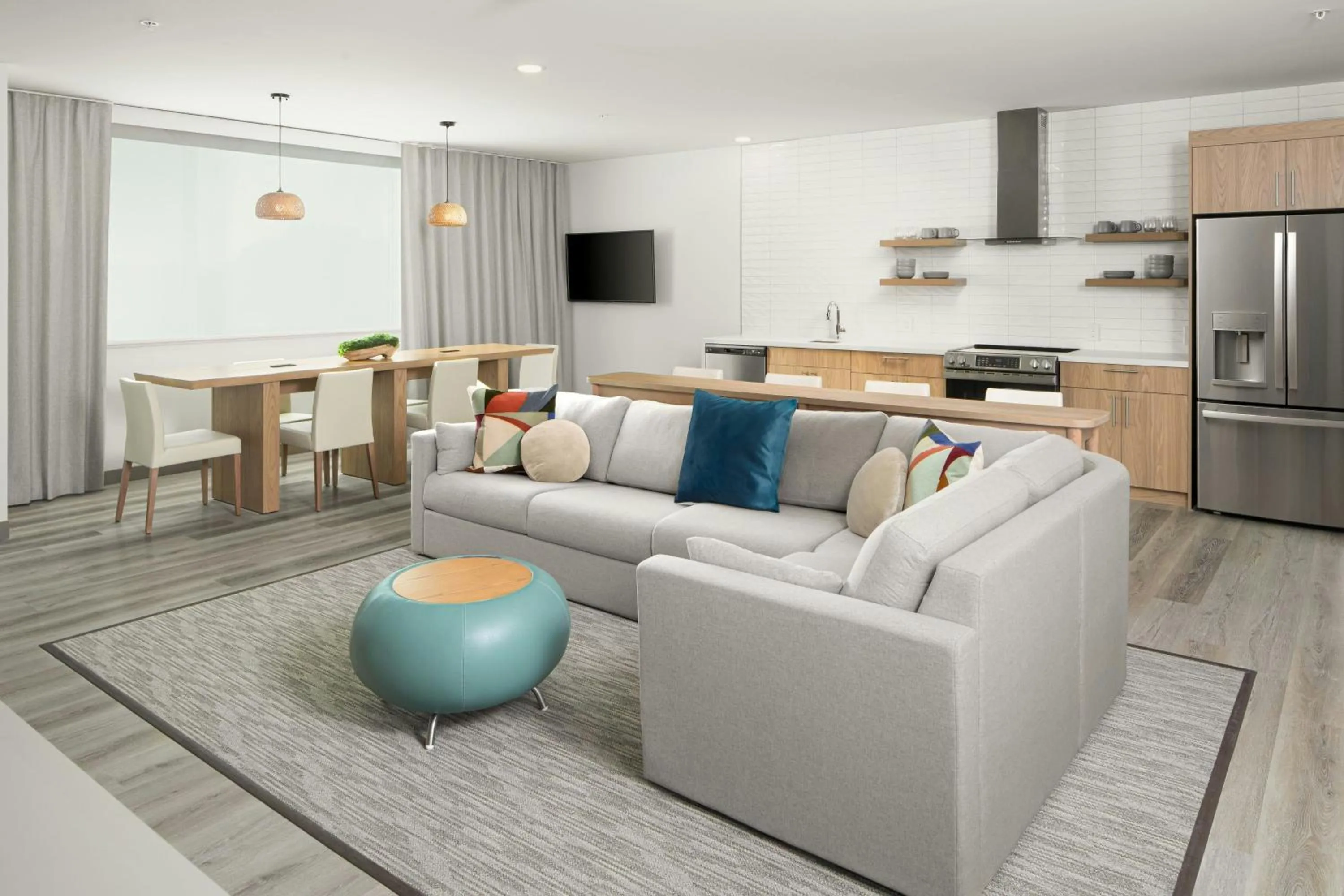 Photo of the whole room in Element Opelika Auburn