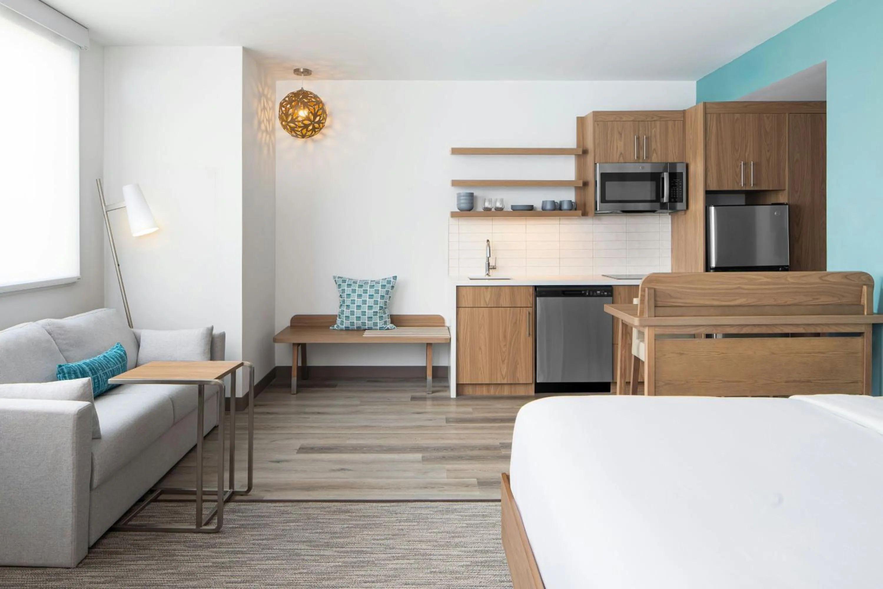 Living room, Bed in Element Opelika Auburn