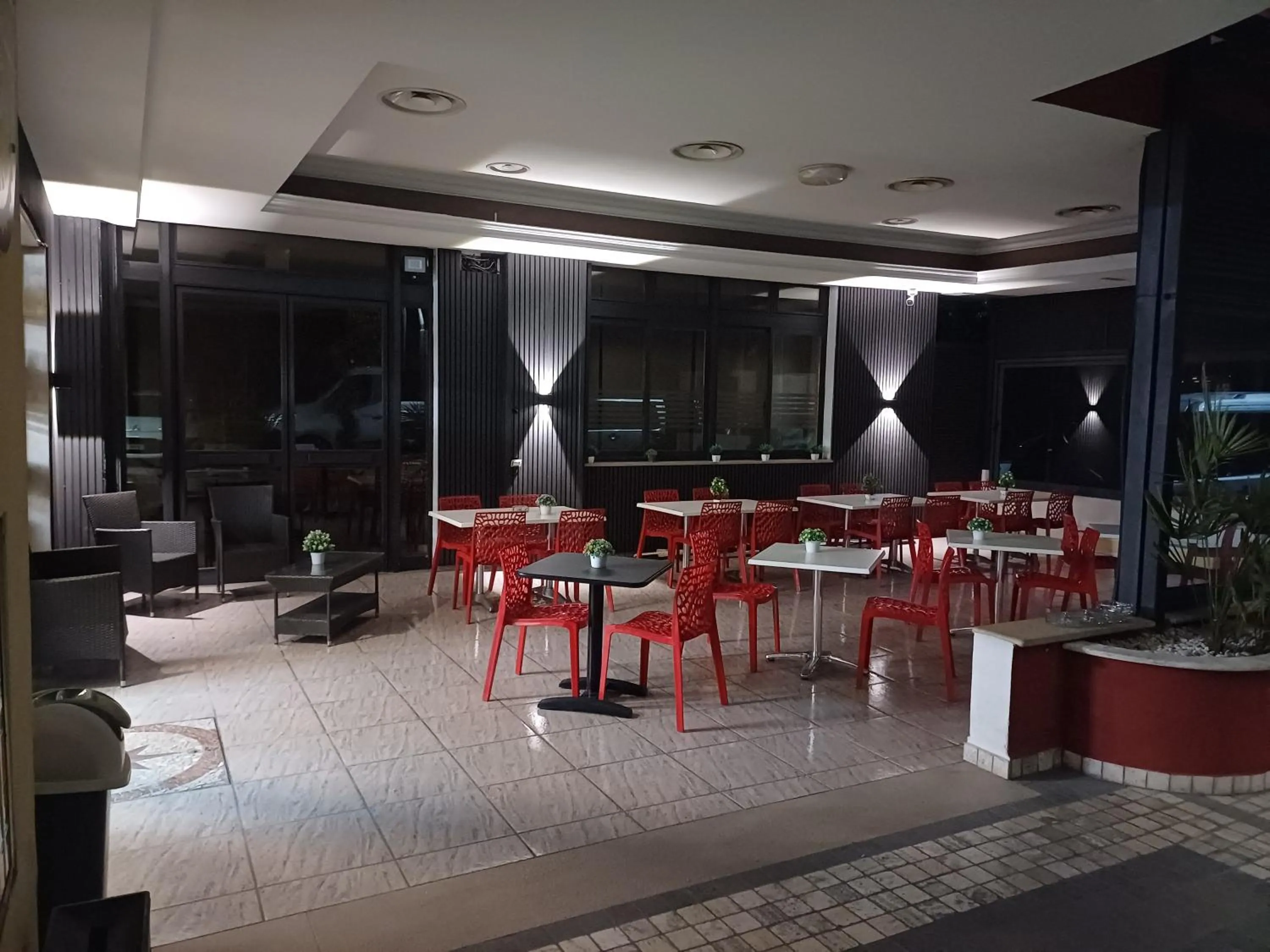 Restaurant/places to eat in Hotel Residence Memmina