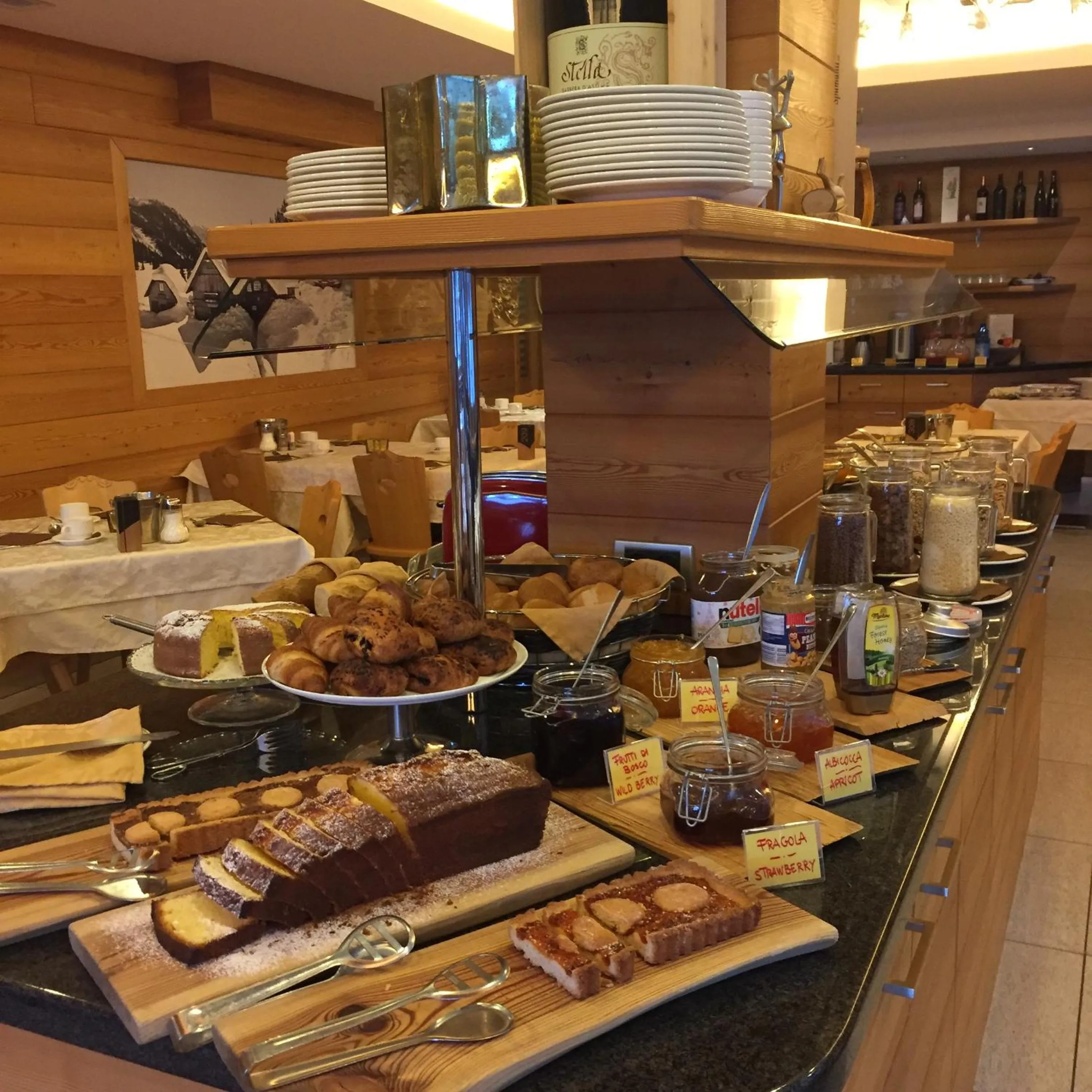 Buffet breakfast in Hotel Ariston ***S