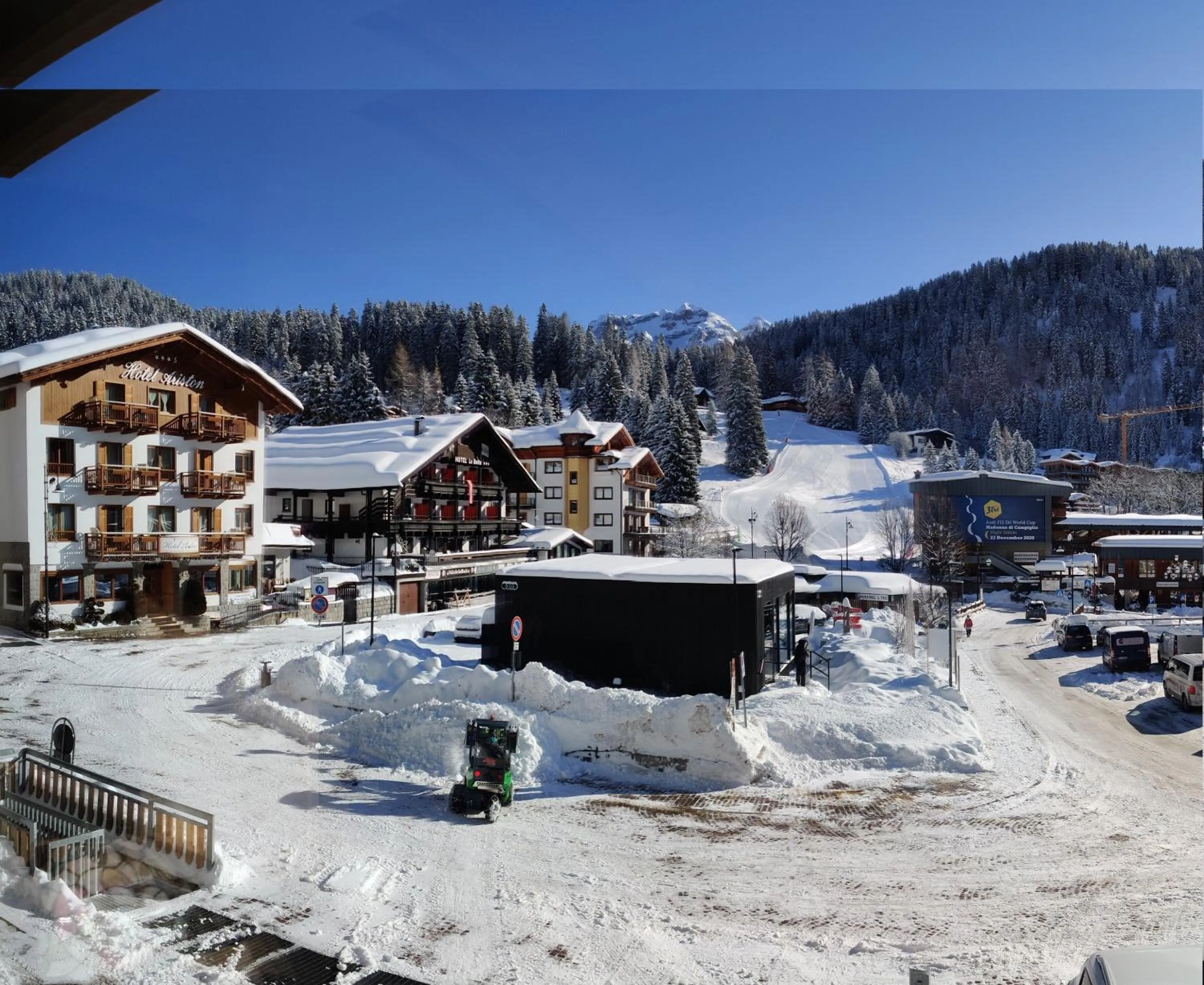 Property building in Hotel Ariston ***S