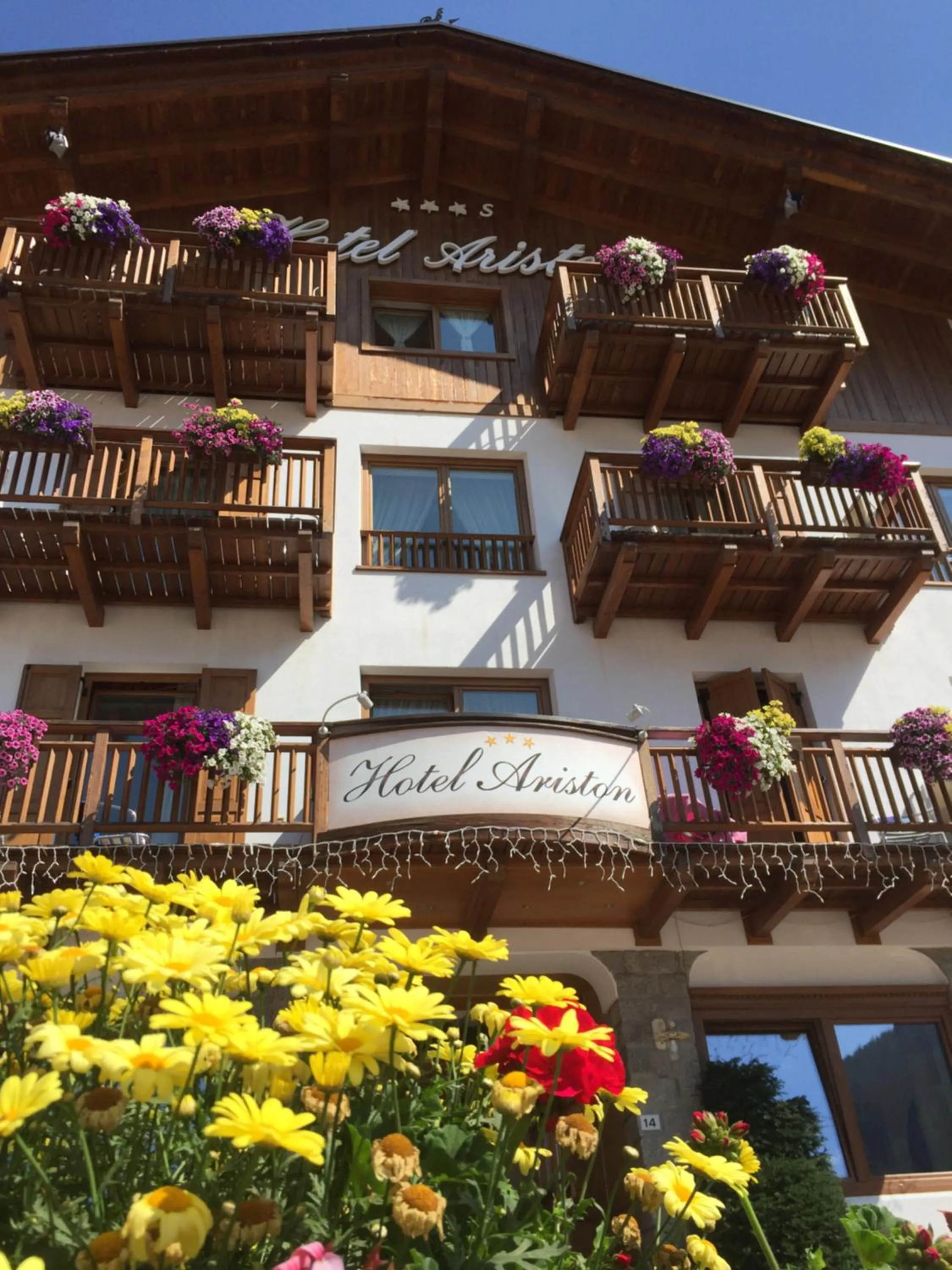 Facade/entrance in Hotel Ariston ***S