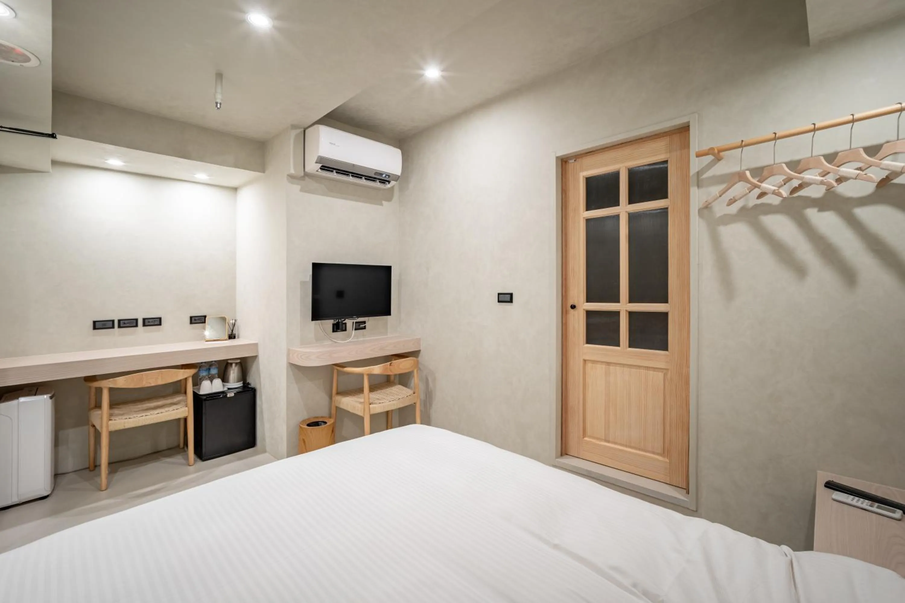 Photo of the whole room, Bed in 慶爾喜旅館長沙館Cheers Loft Self Check-in Hotel