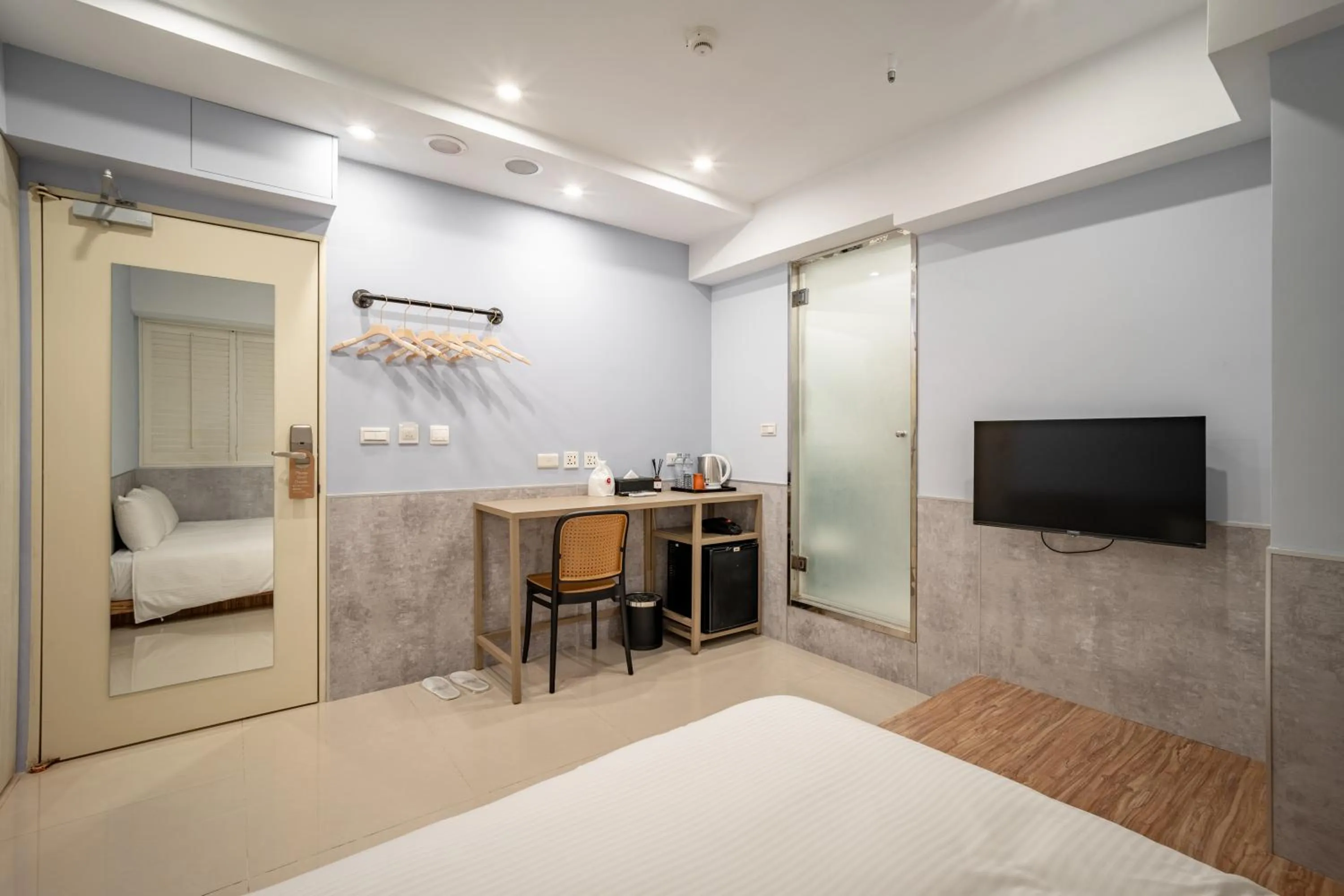 Photo of the whole room, Bed in 慶爾喜旅館長沙館Cheers Loft Self Check-in Hotel