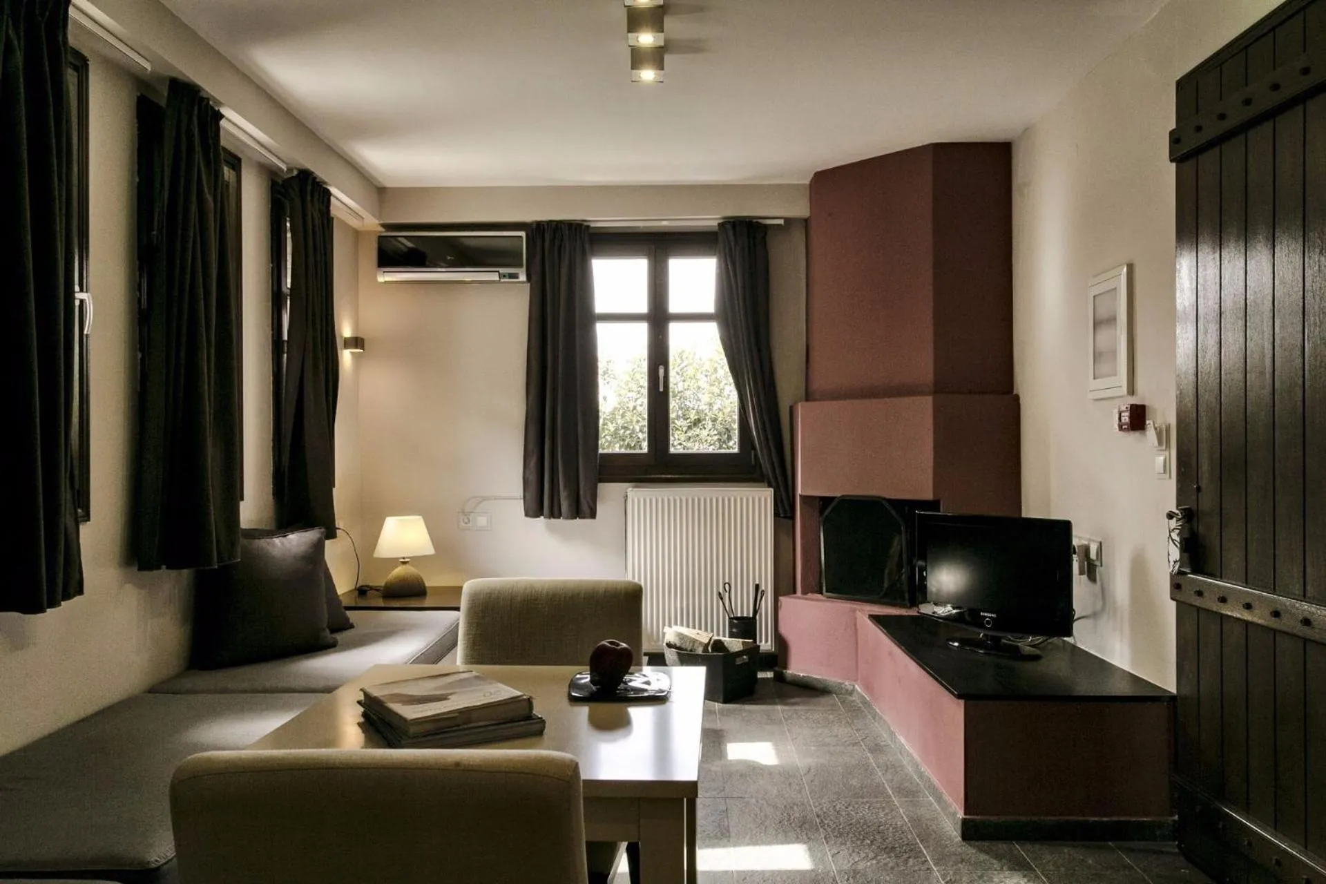 Photo of the whole room in 12 Months Resort & Spa