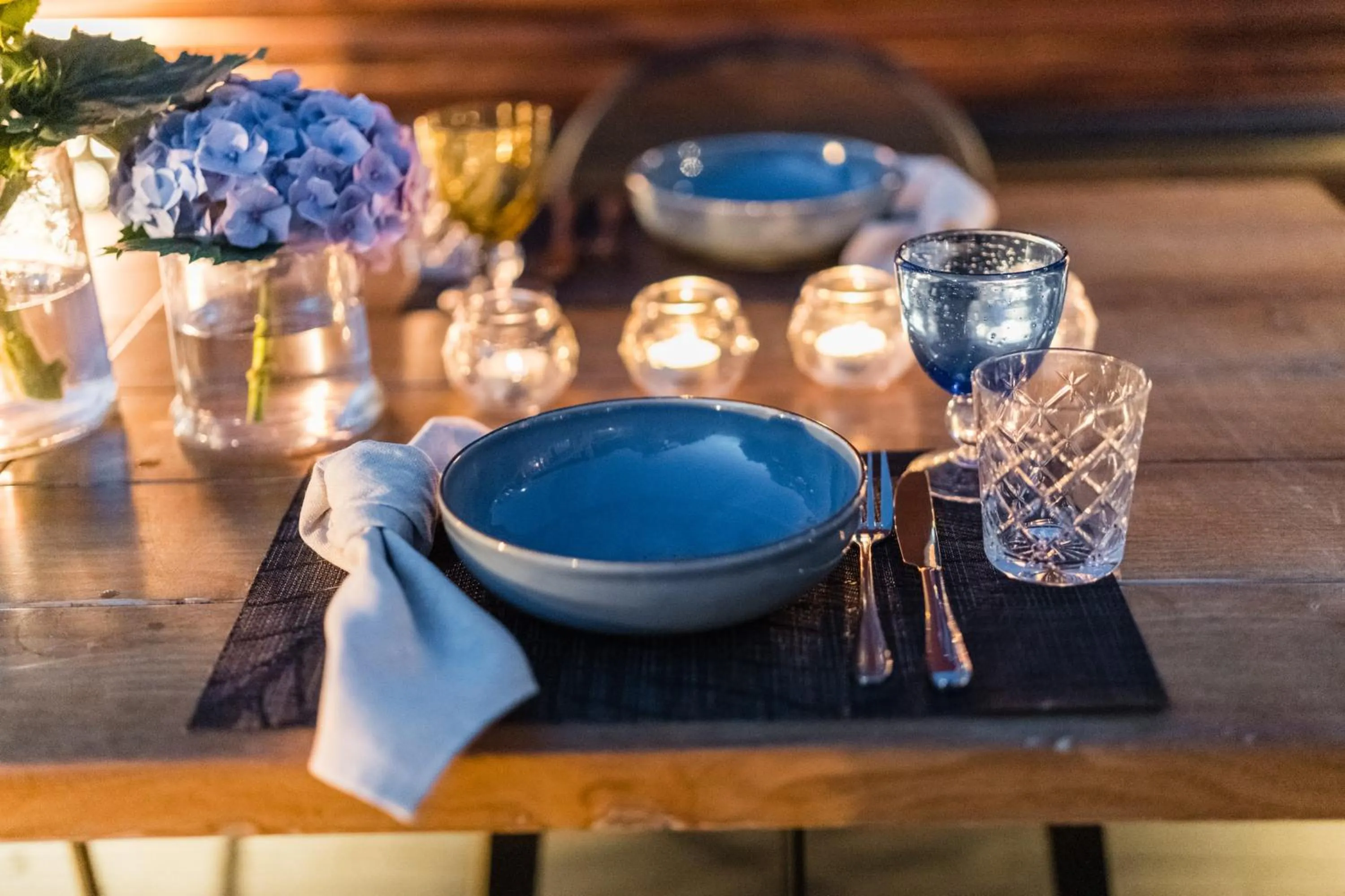 Restaurant/places to eat in 12 Months Resort & Spa