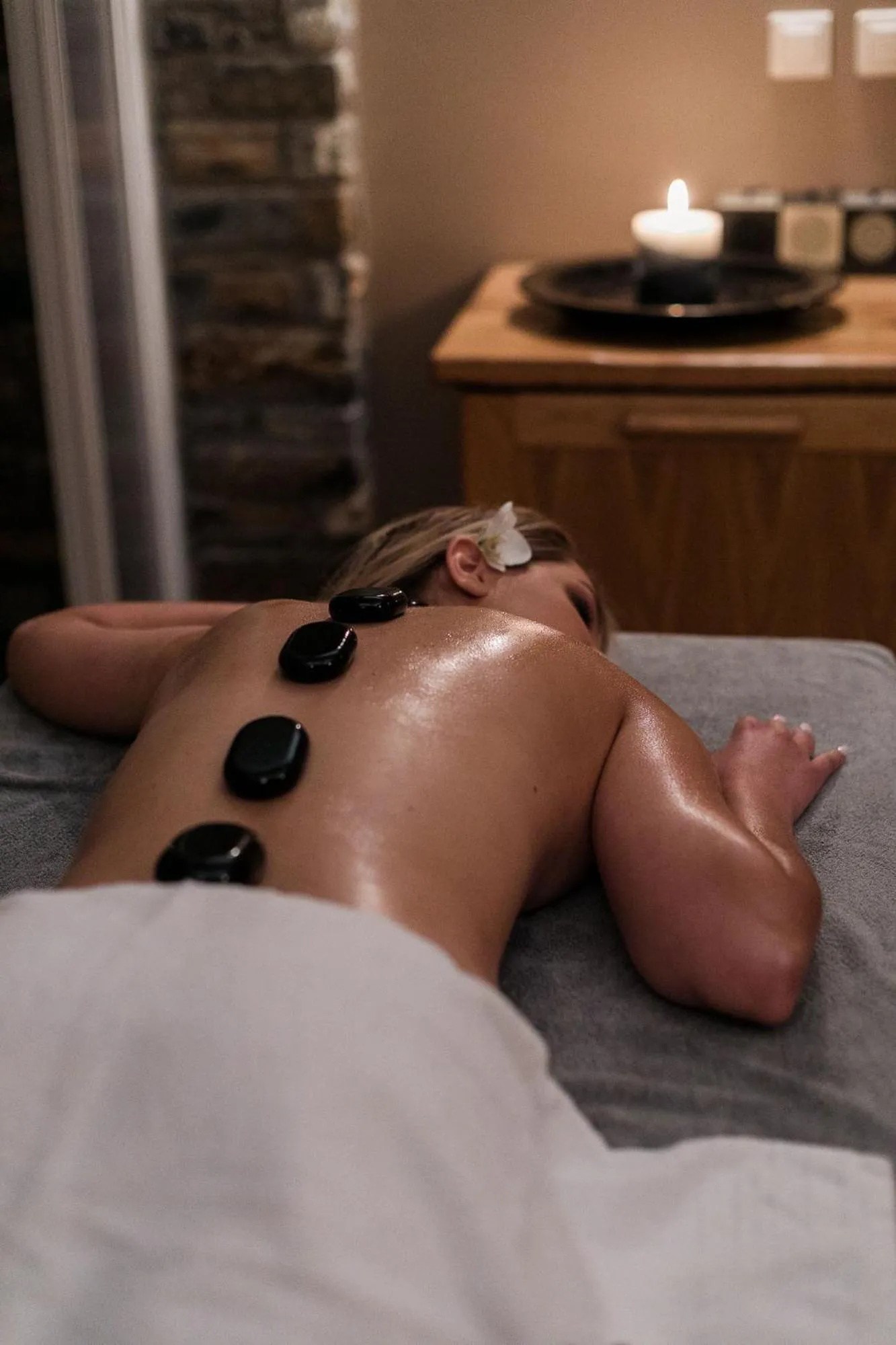 Massage in 12 Months Resort & Spa