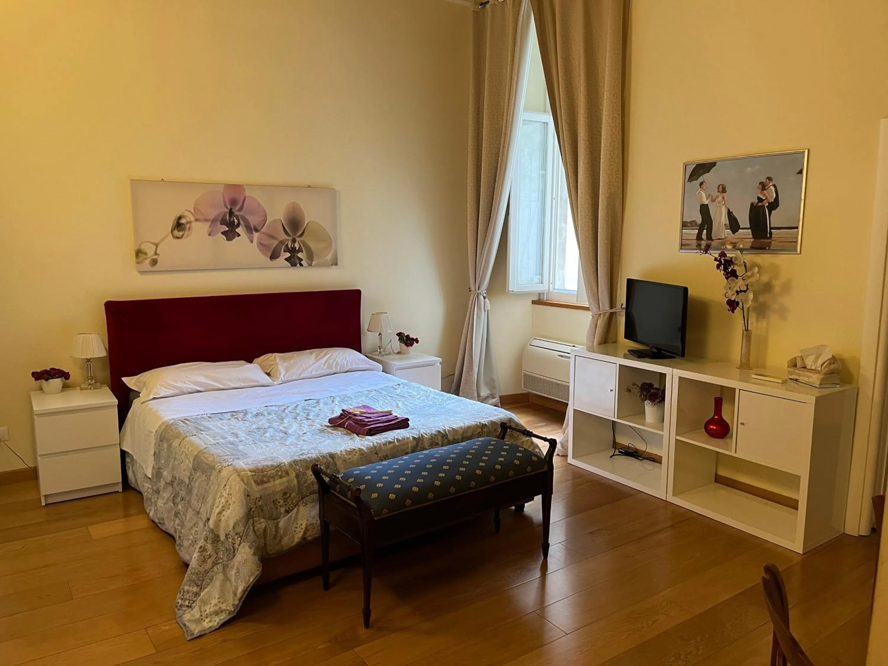 Bedroom, Bed in I Prati di Roma Suites