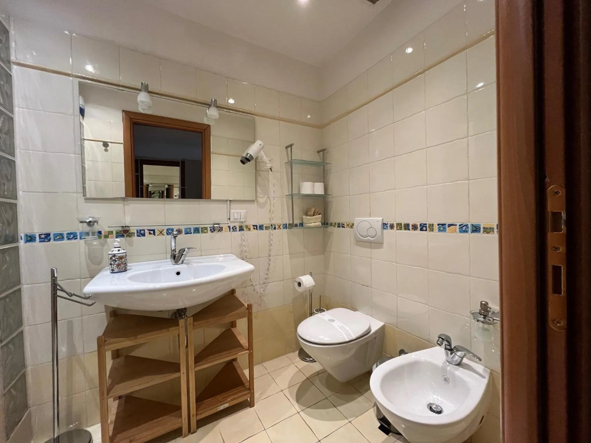 Bathroom in I Prati di Roma Suites