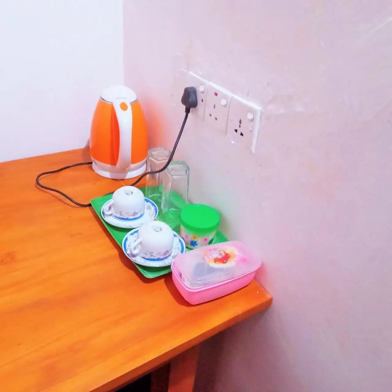 Coffee/tea facilities in Ella Green Cottages