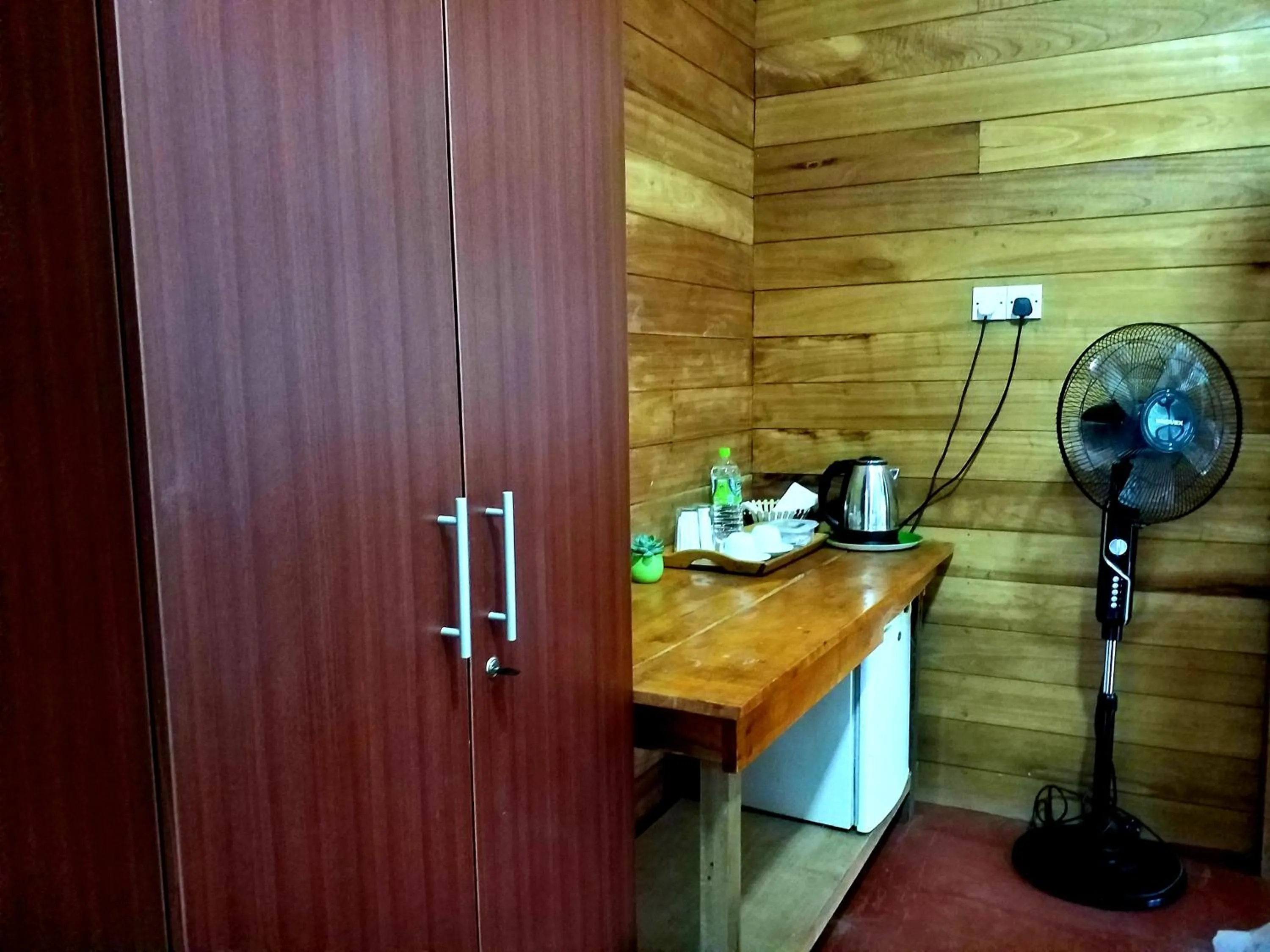 Coffee/tea facilities in Ella Green Cottages