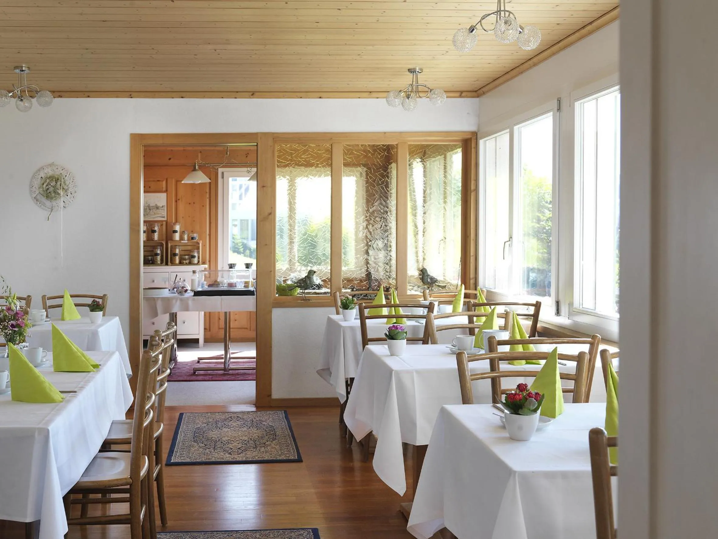 Breakfast in Hotel B&BAlpenheim