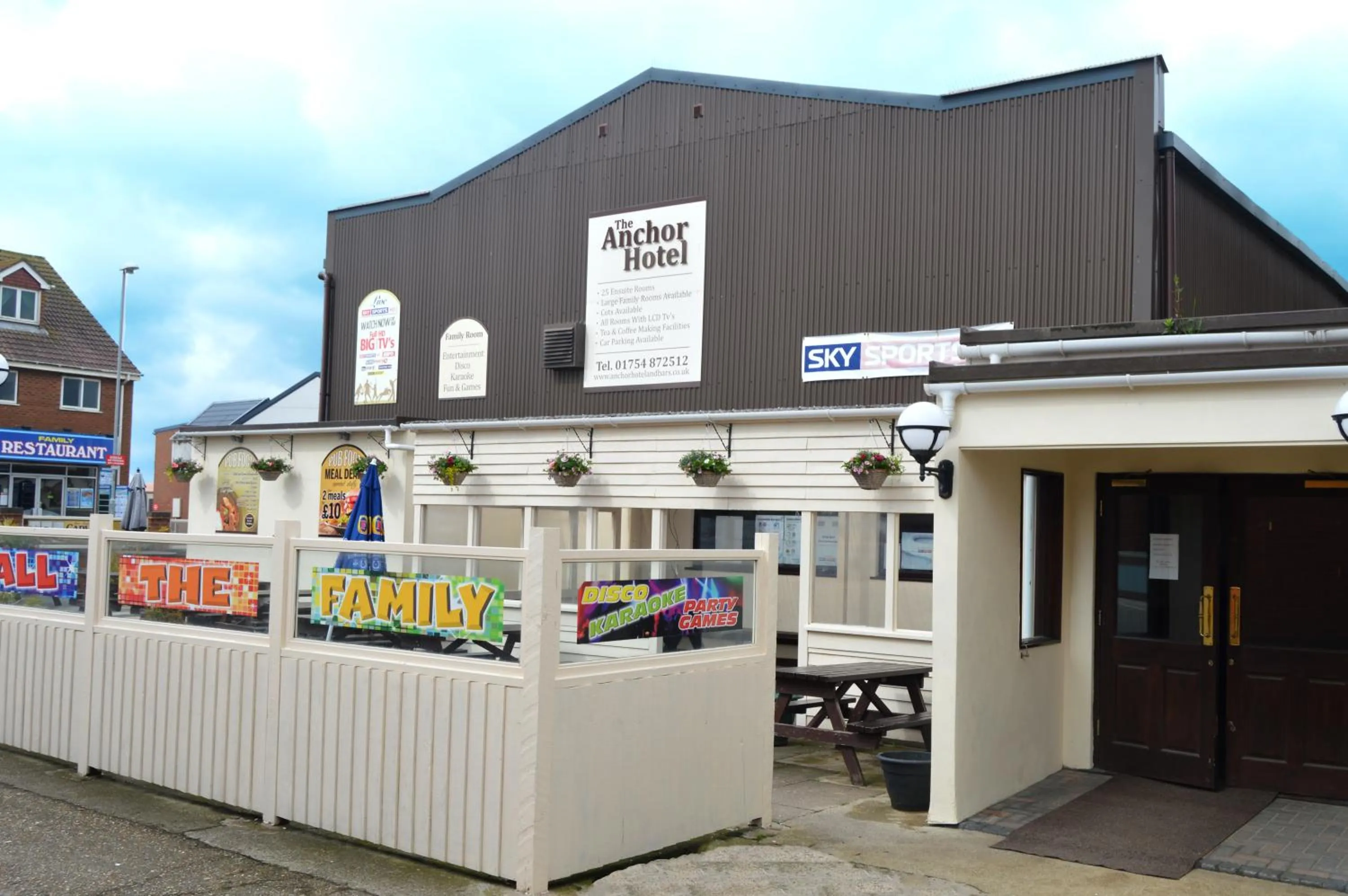 Restaurant/places to eat in The Anchor Hotel & Bars