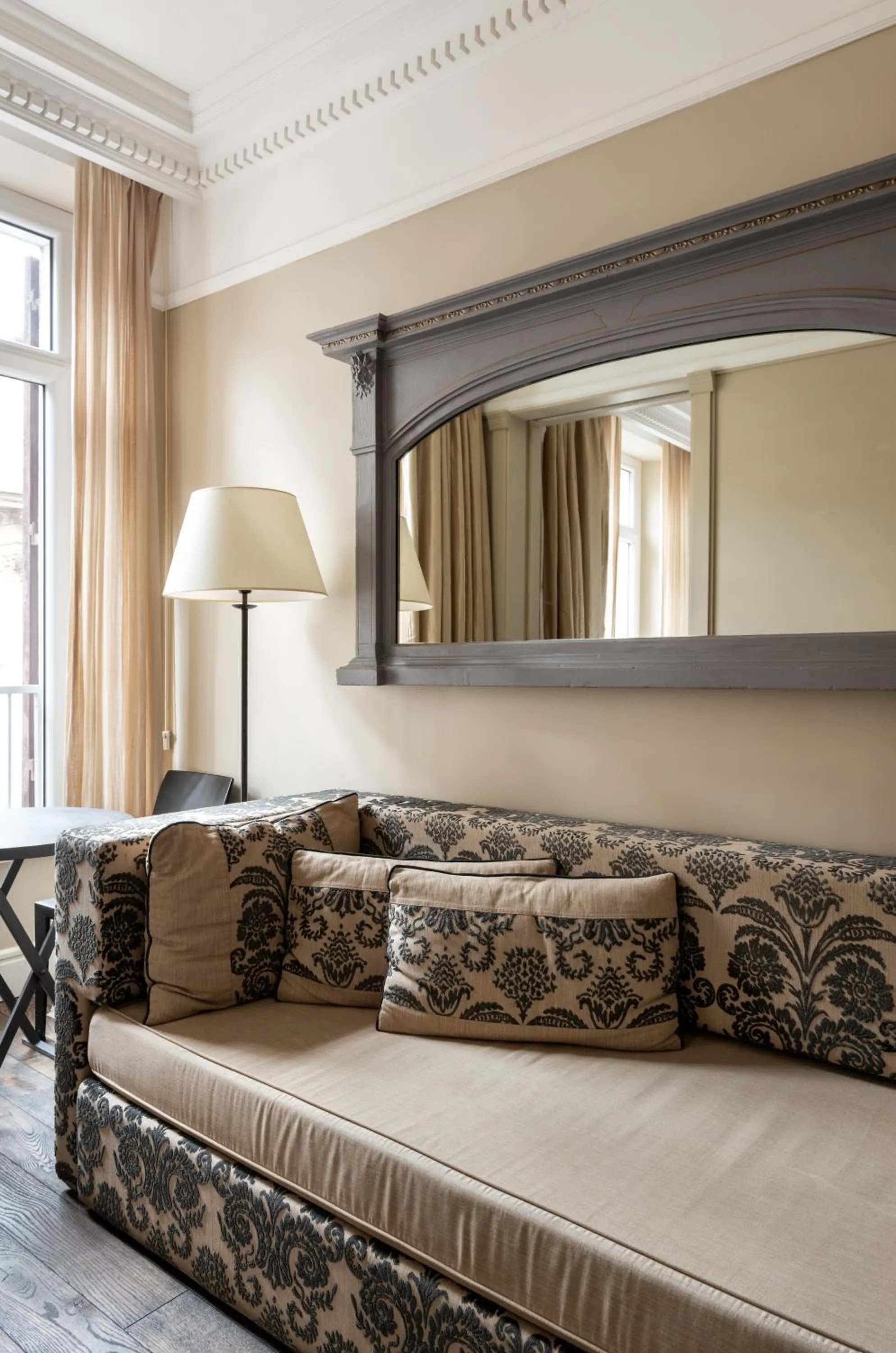 Seating area, Bed in Casa Montani