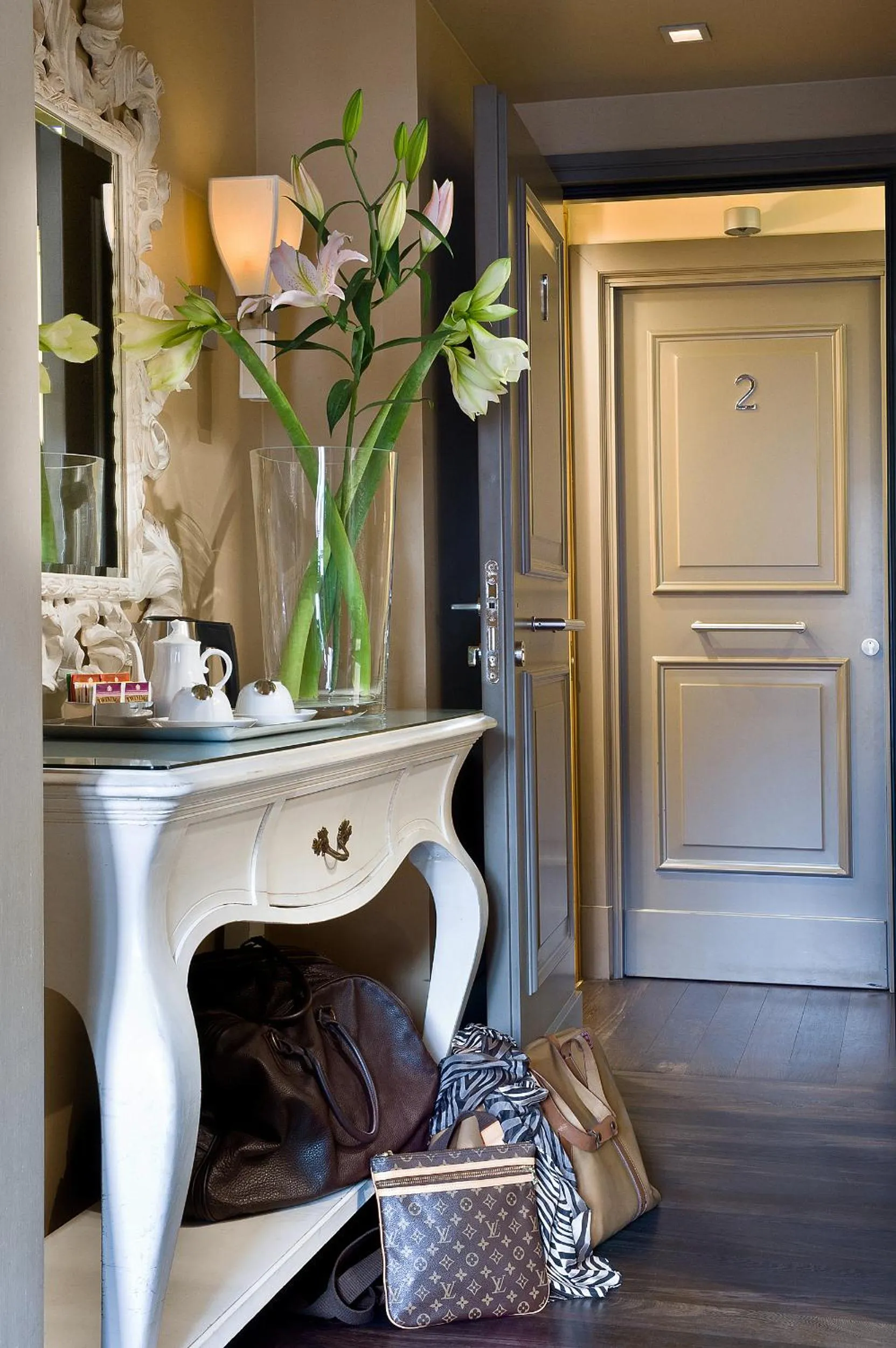 Decorative detail in Casa Montani