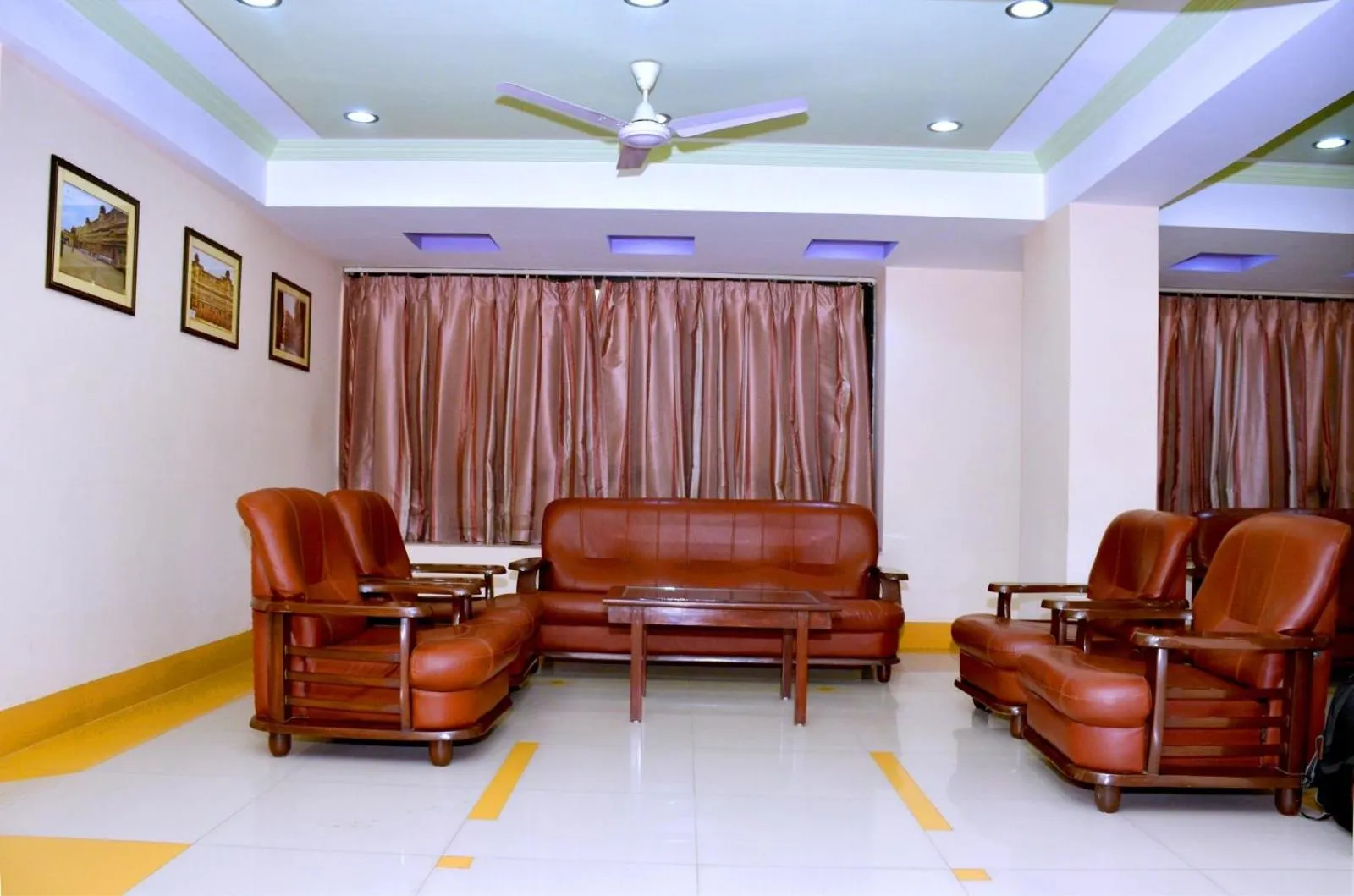 Living room in Hotel Heeralal