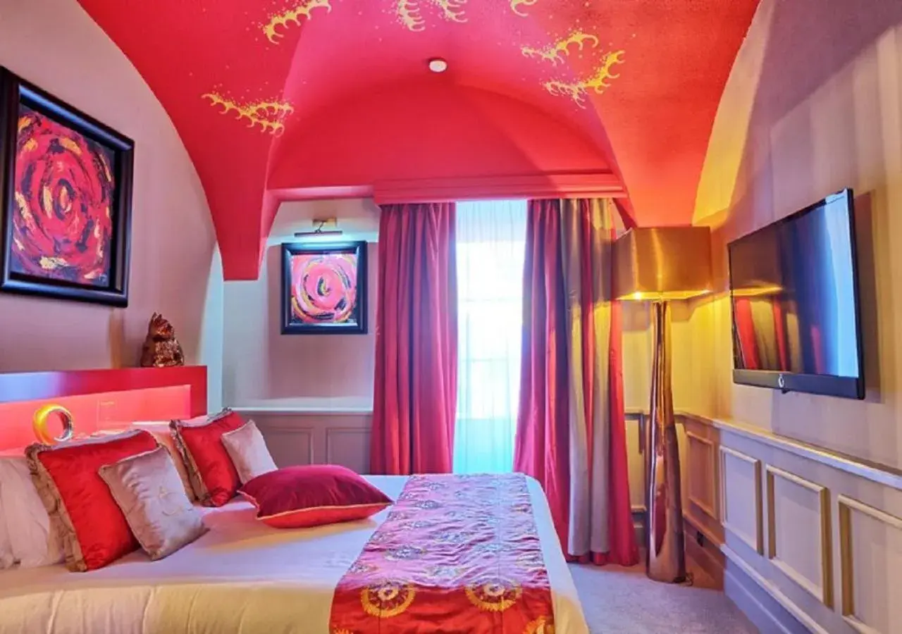 Queen Room - single occupancy in Le Stelsia Resort Queen Room - single occupancy in Le Stelsia Resort