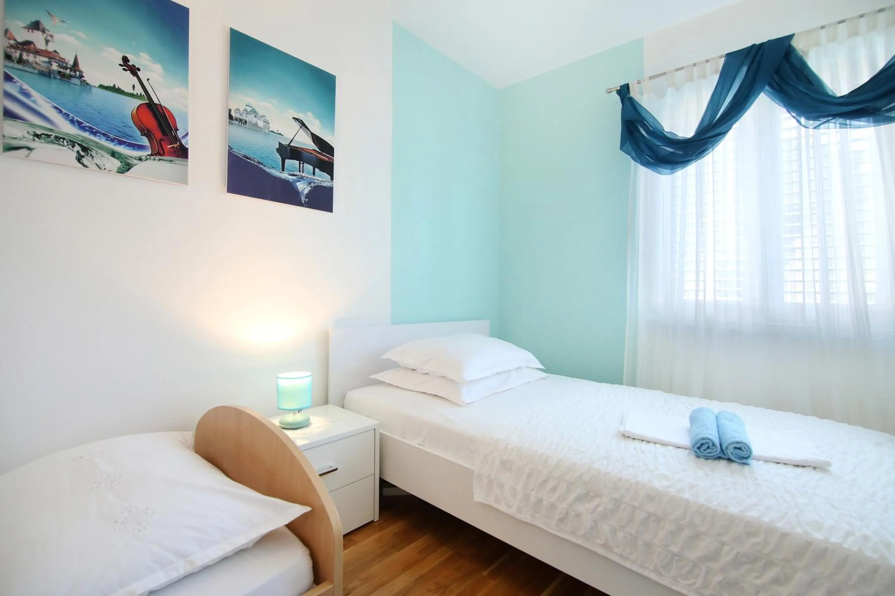 Bed in Luxury House with Pool