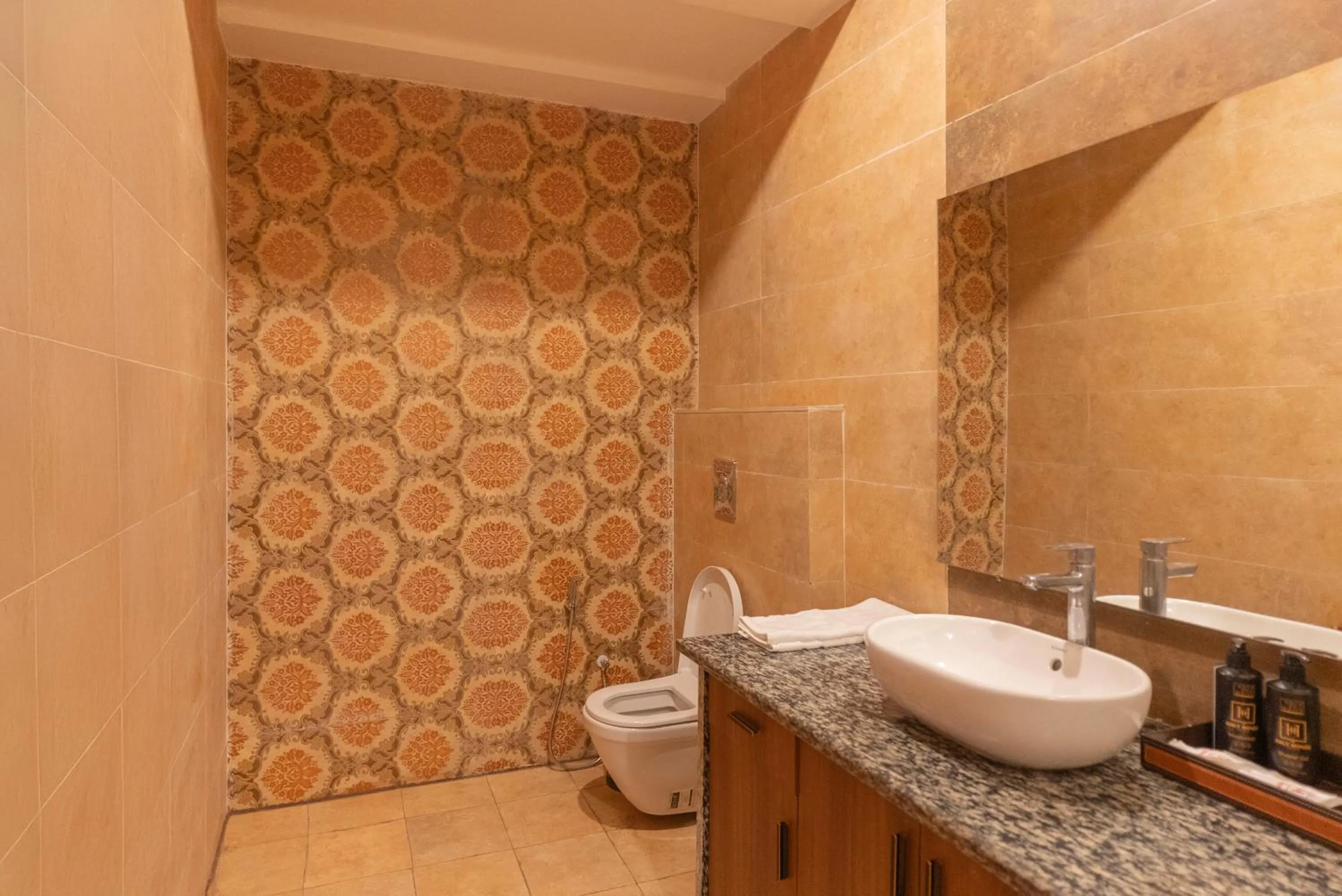 Toilet in Haut Monde Rajputana Palace