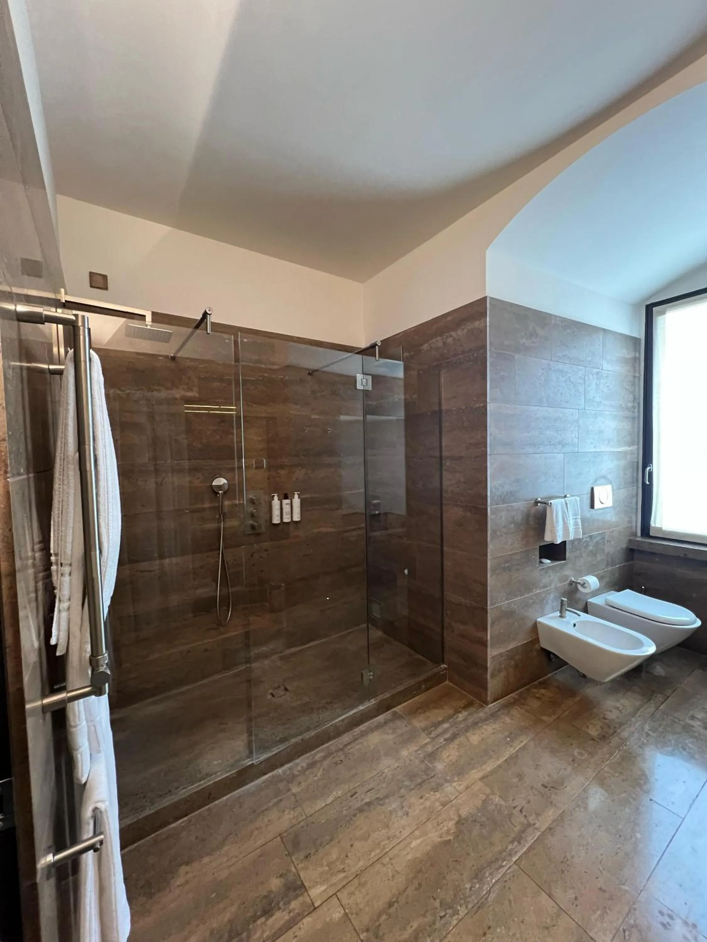 Shower in Relais Histò San Pietro Sul Mar Piccolo