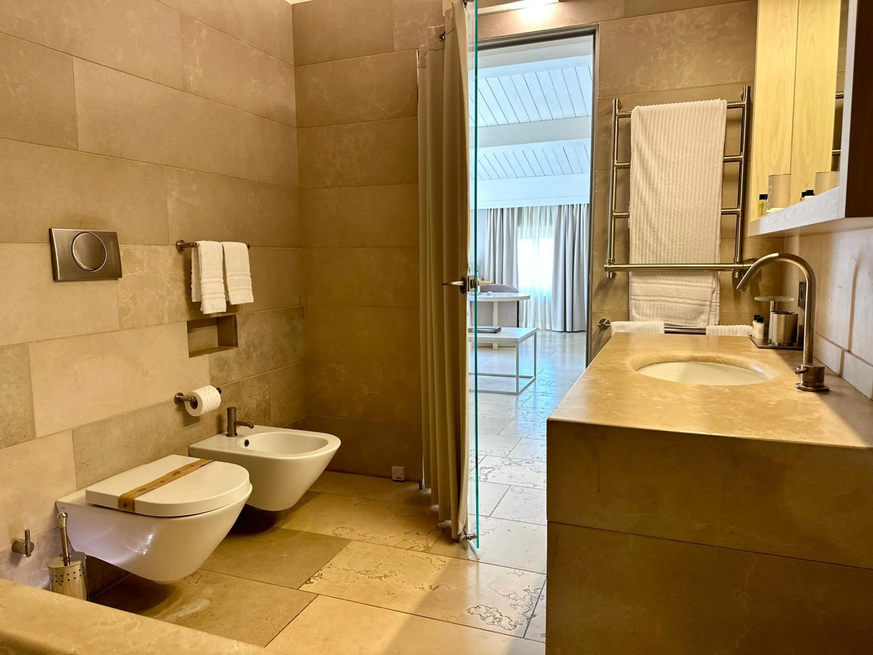 Toilet in Relais Histò San Pietro Sul Mar Piccolo