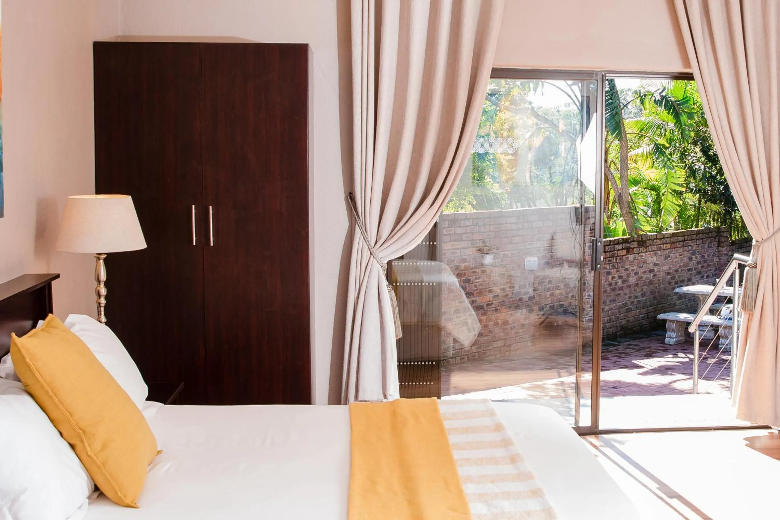 Bedroom, Bed in 85 Ehmke Guesthouse